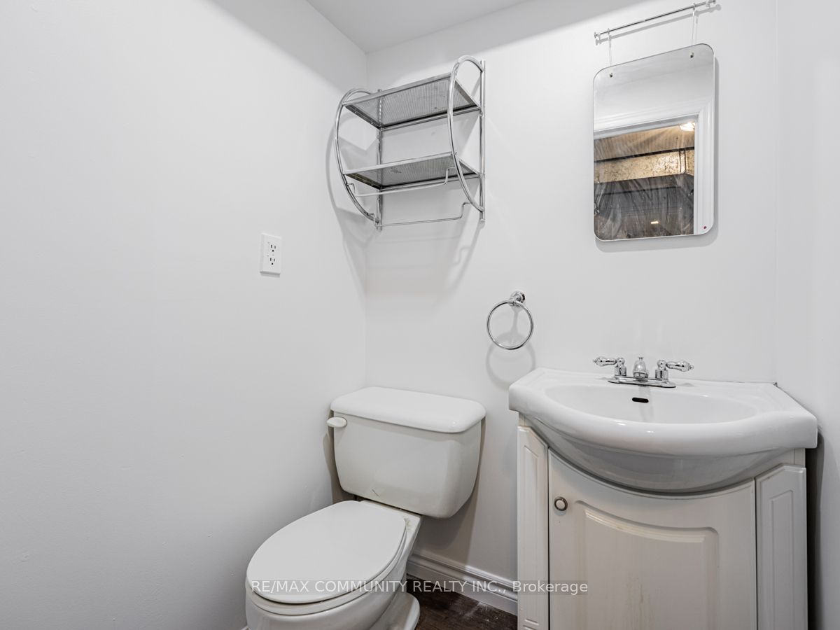 99 Radford Dr