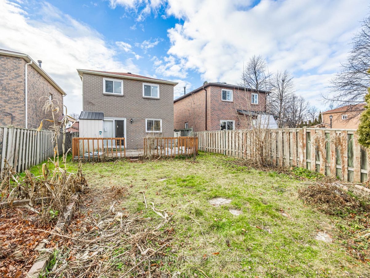 99 Radford Dr