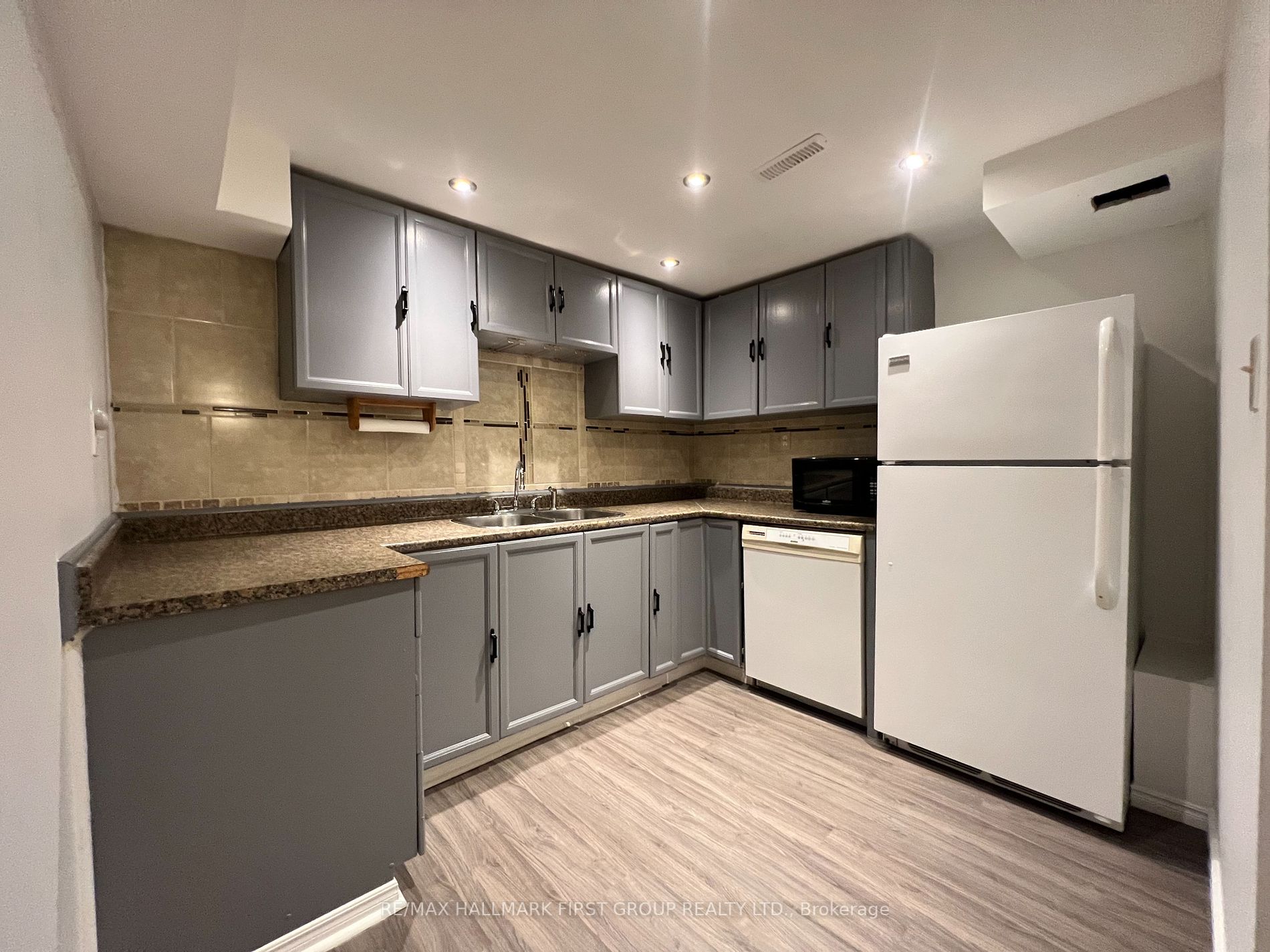 1731 Echo Point Court