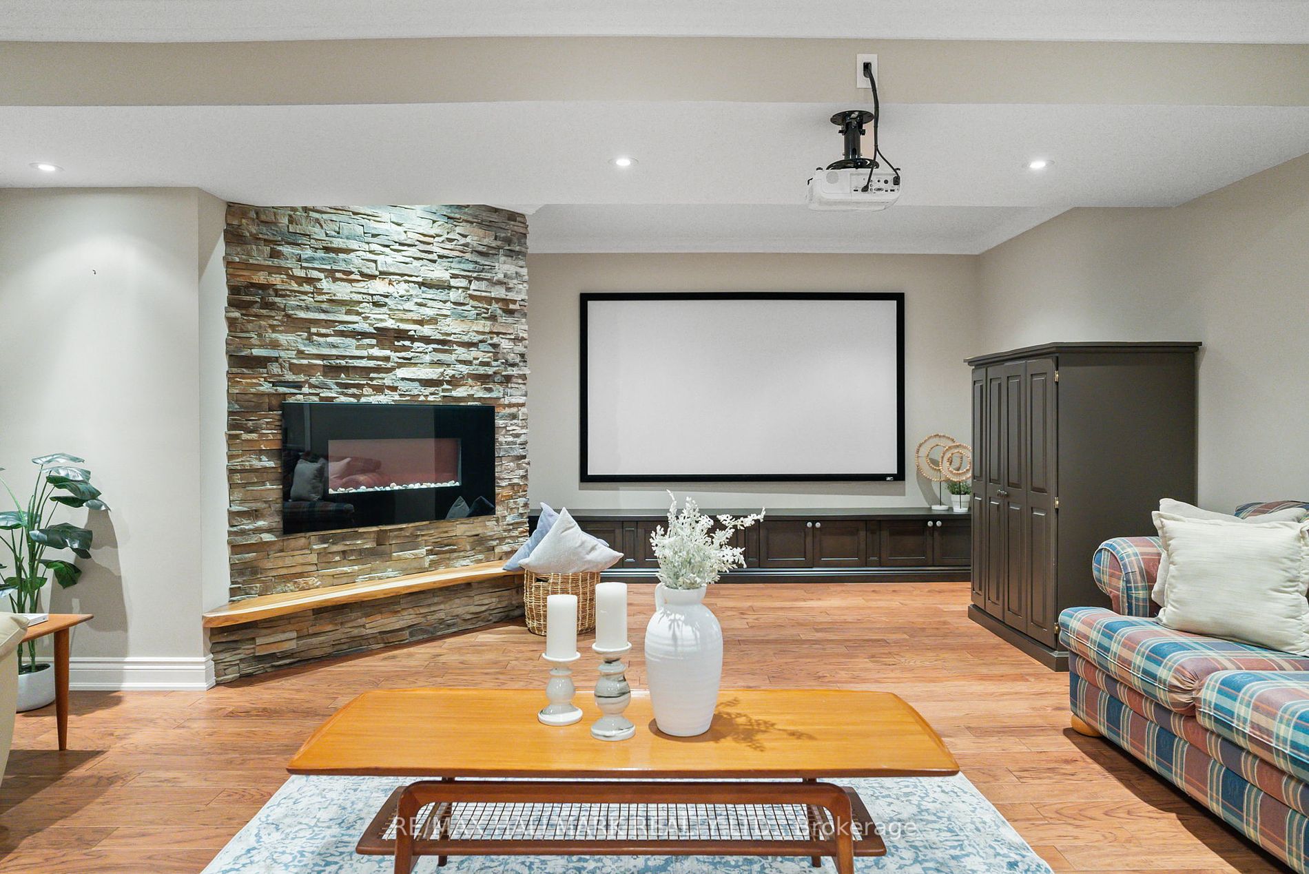 6 Wilson House Dr