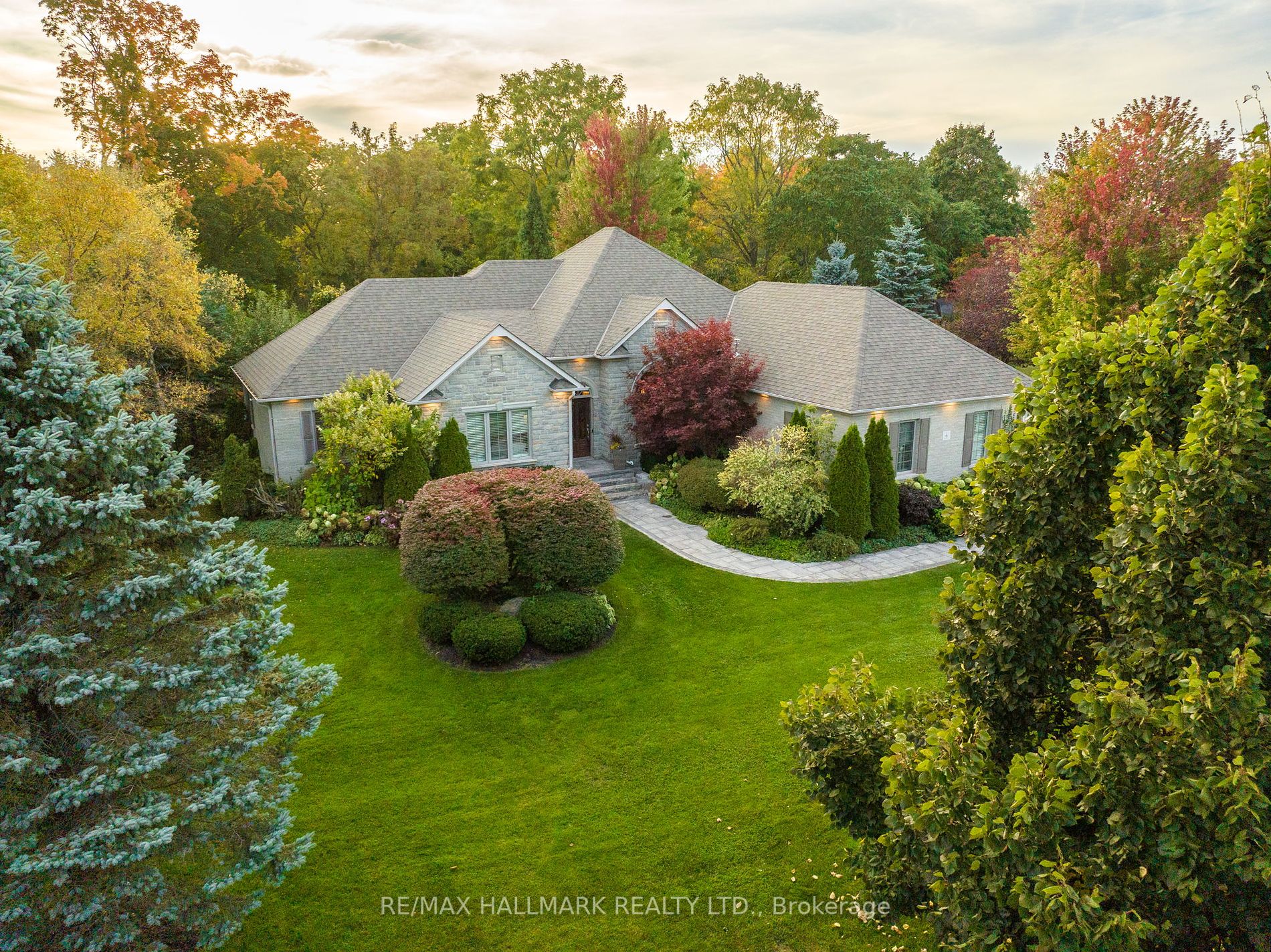 6 Wilson House Dr