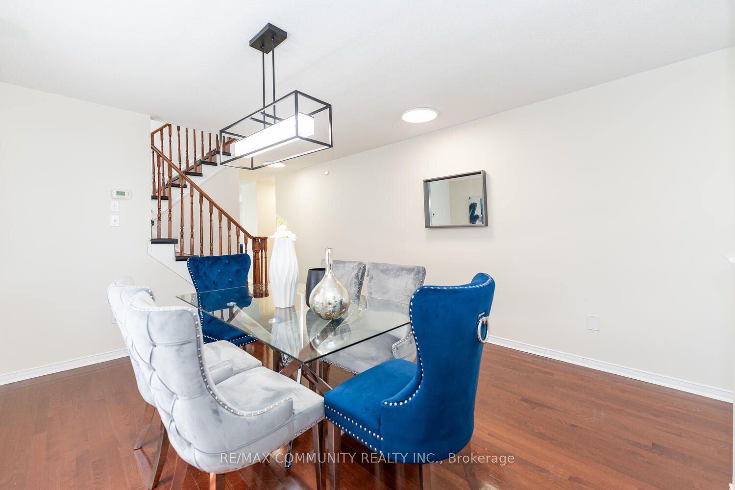 19 Thackery Dr