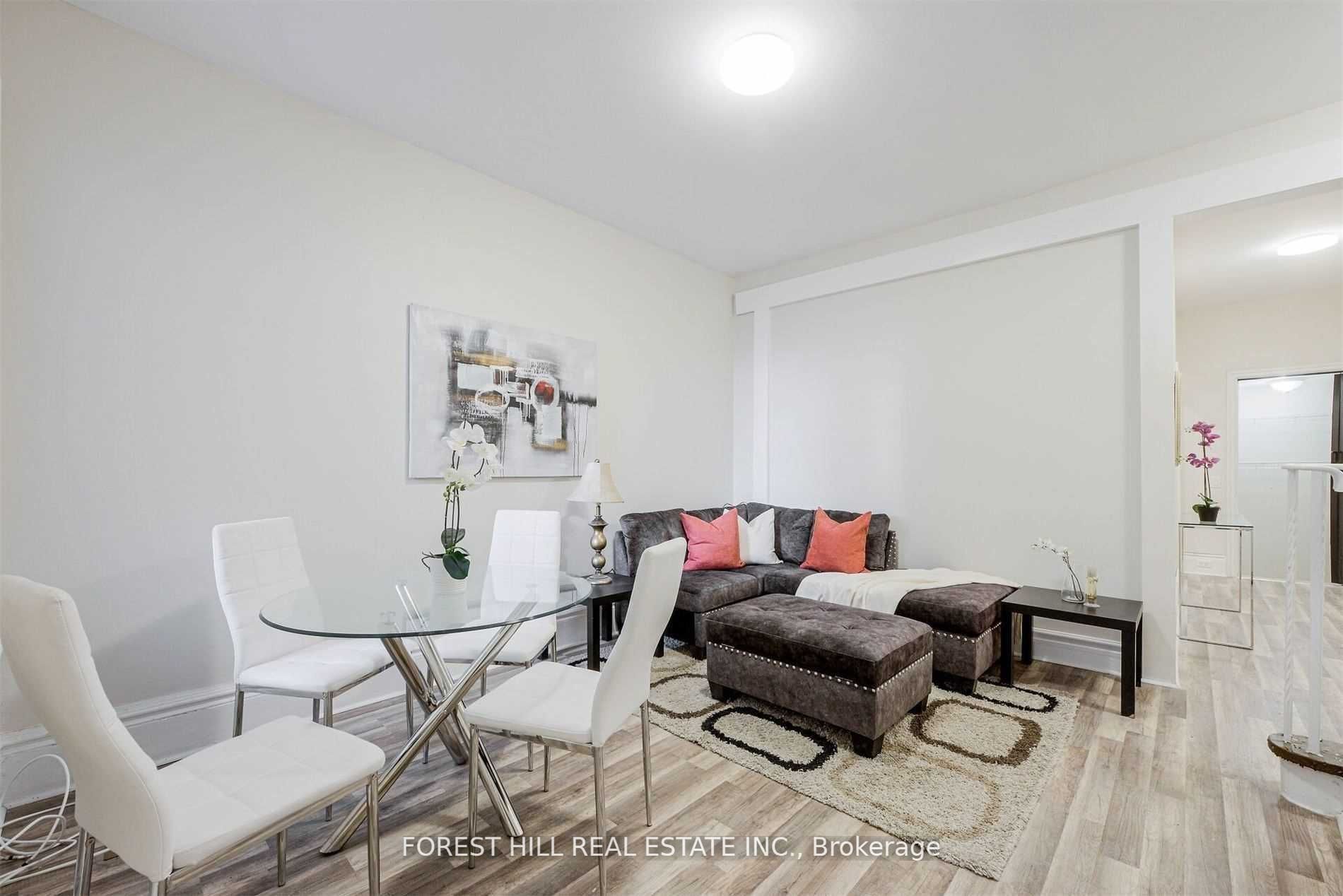1934 Queen St E, #Upper