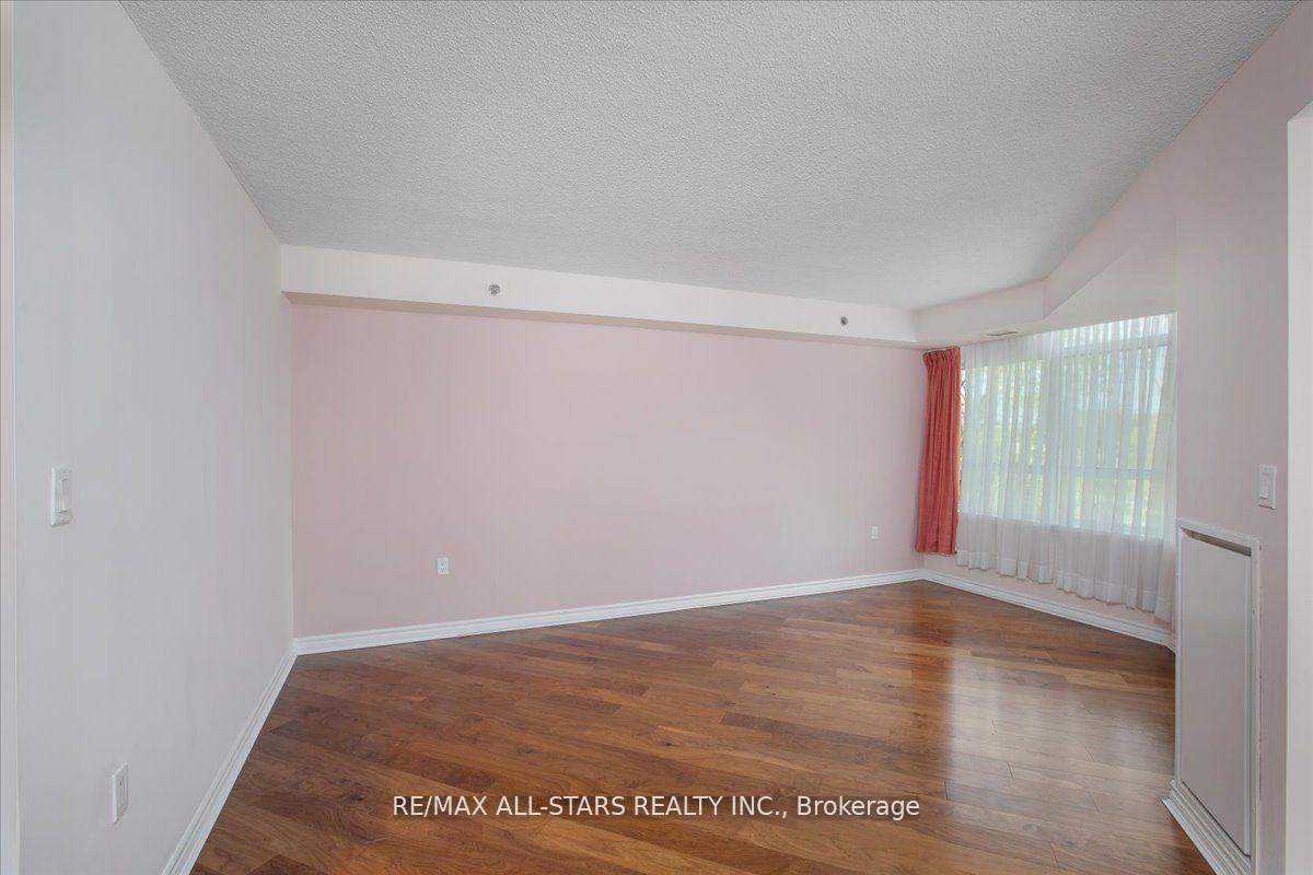 115 Bonis Ave, #413