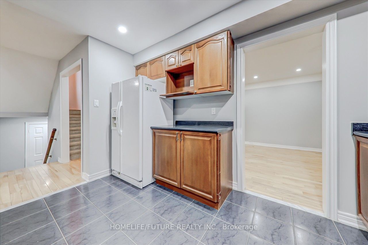 1216 Leacock Crt