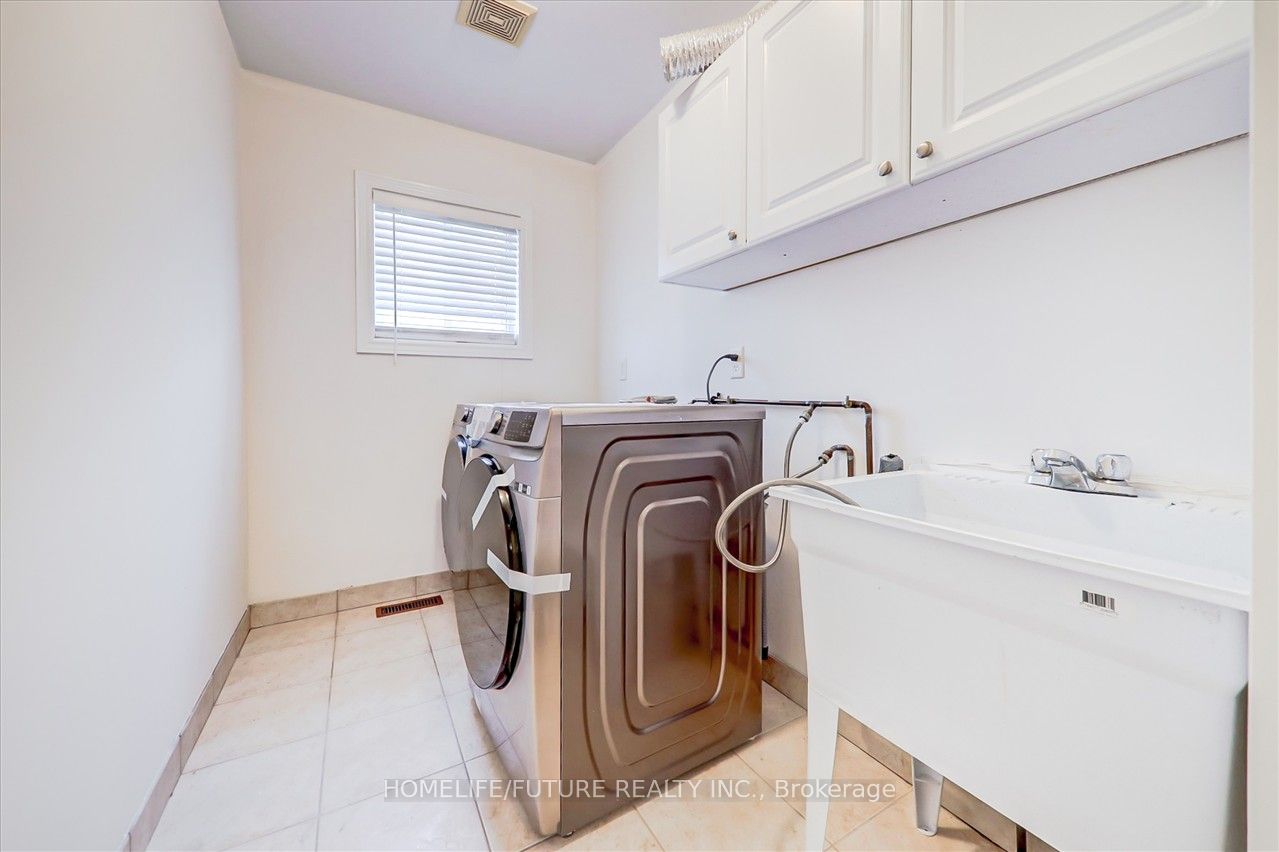1216 Leacock Crt