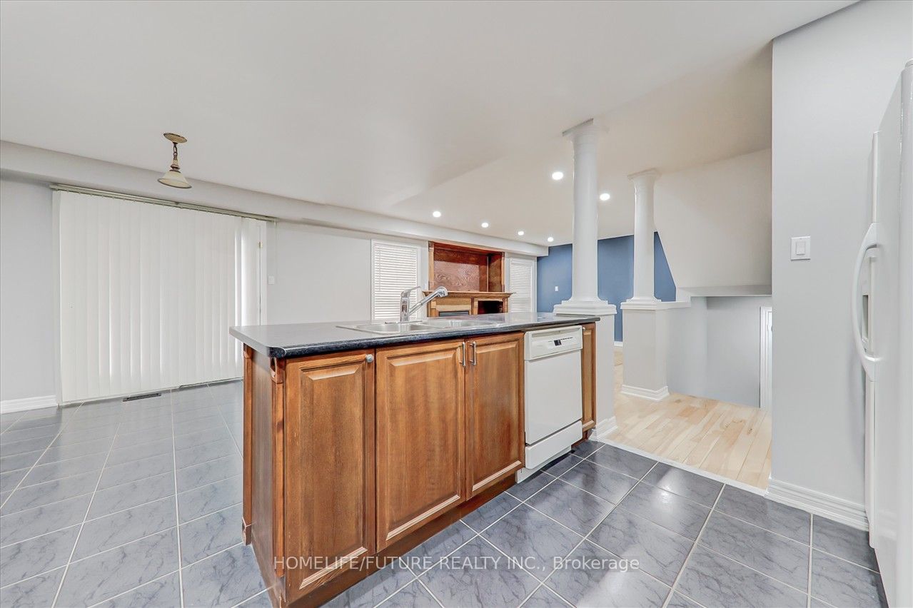 1216 Leacock Crt
