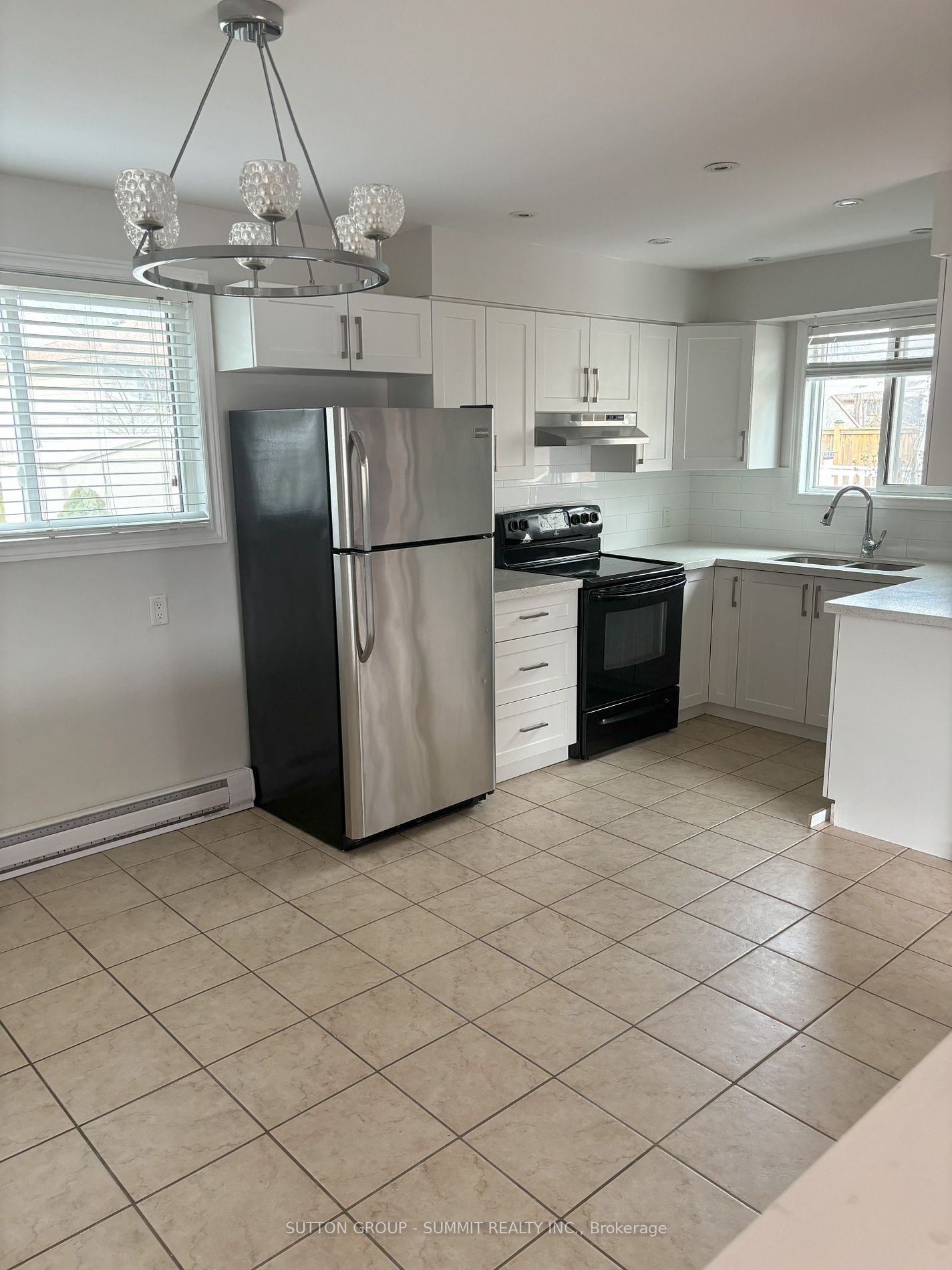 382 Kinmount Cres
