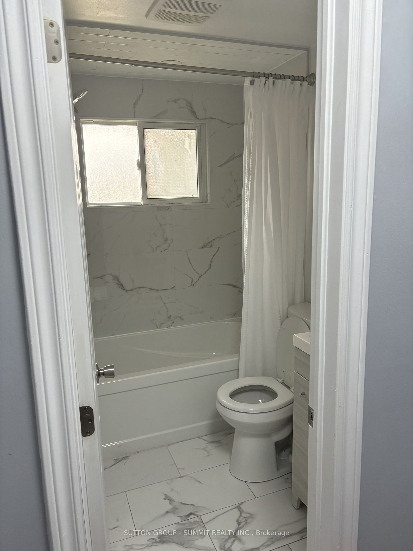382 Kinmount Cres