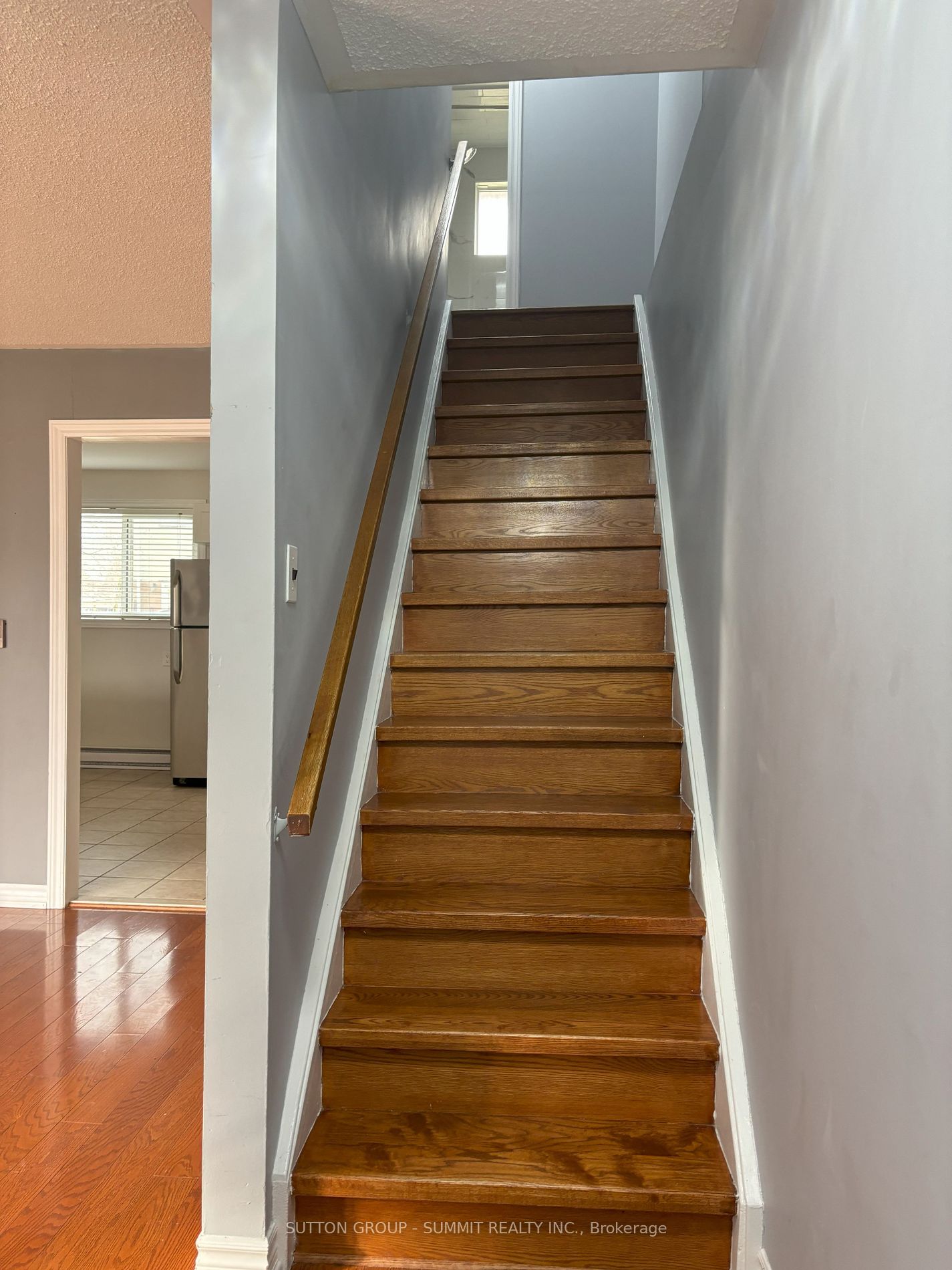 382 Kinmount Cres