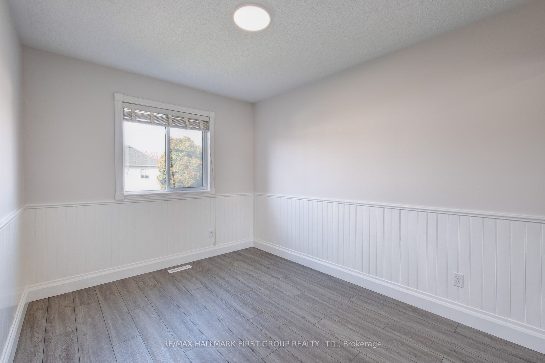 98 Guildwood Drive