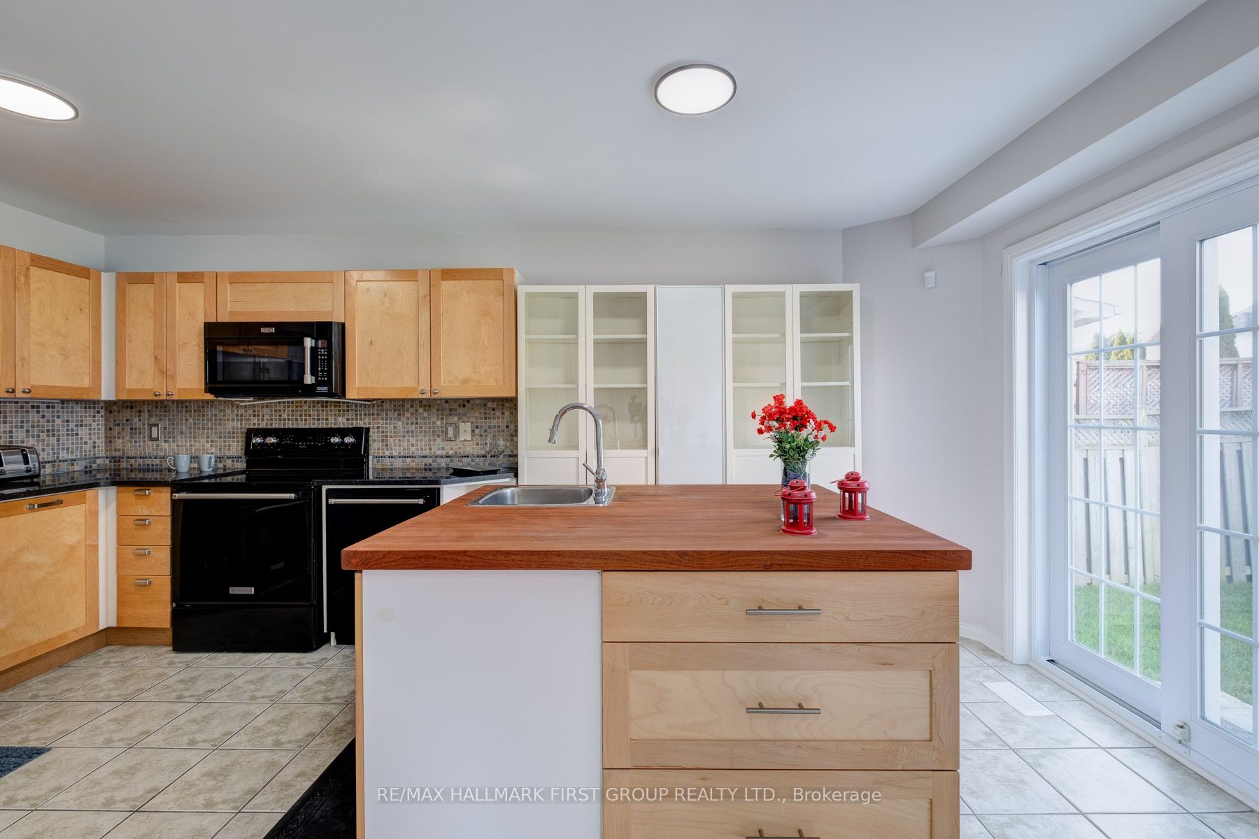 98 Guildwood Drive