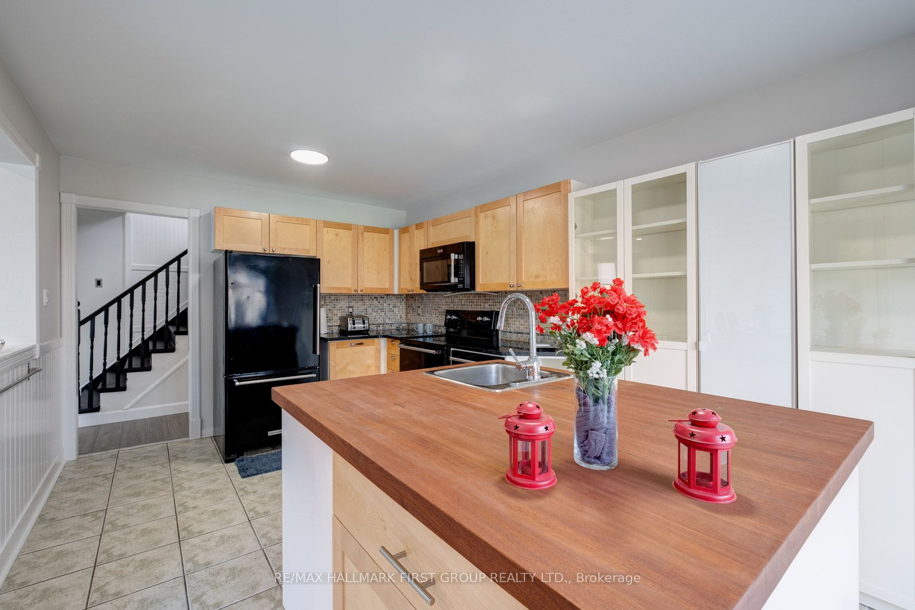 98 Guildwood Drive
