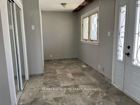 23 Heatherwood Rd