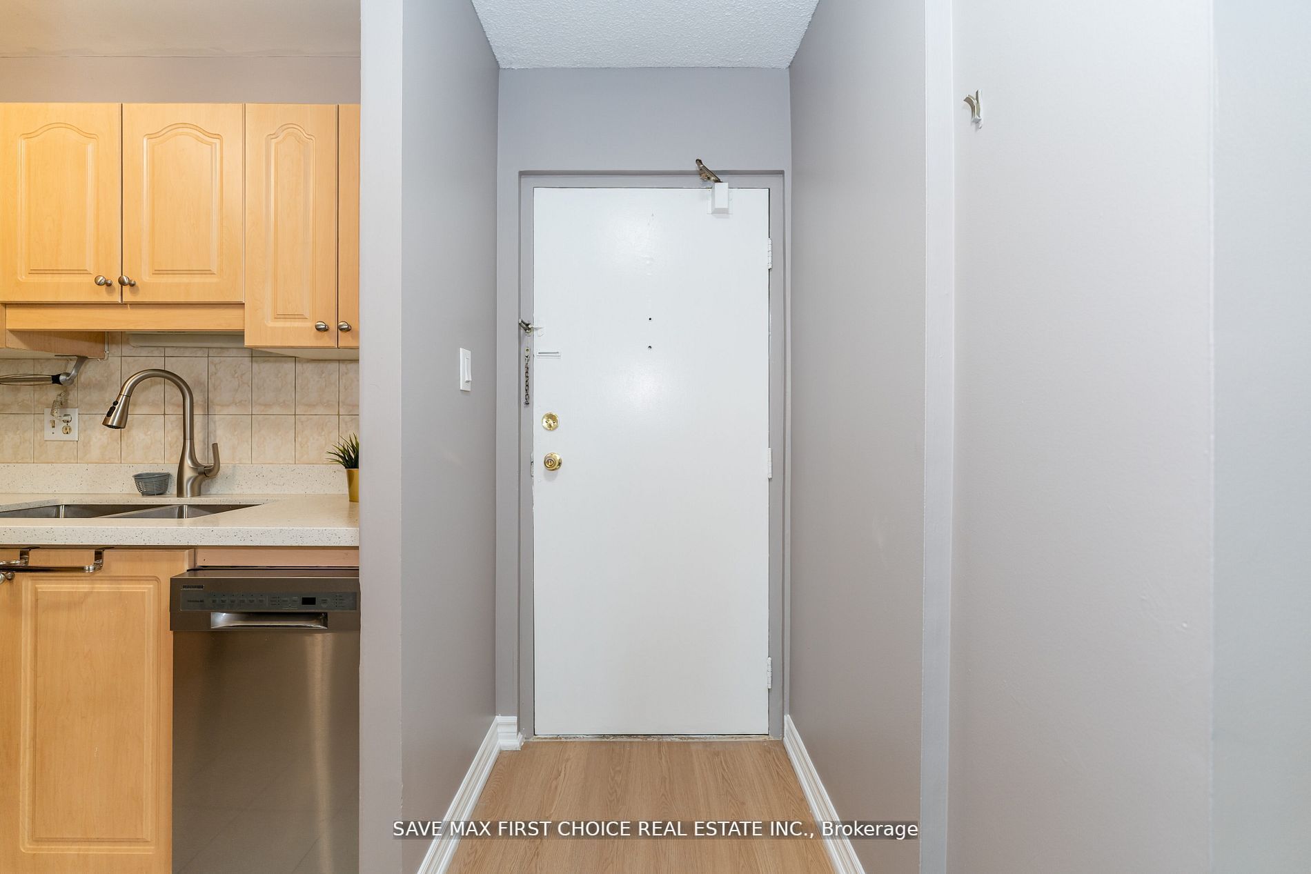 2500 Bridletowne Circle, #106