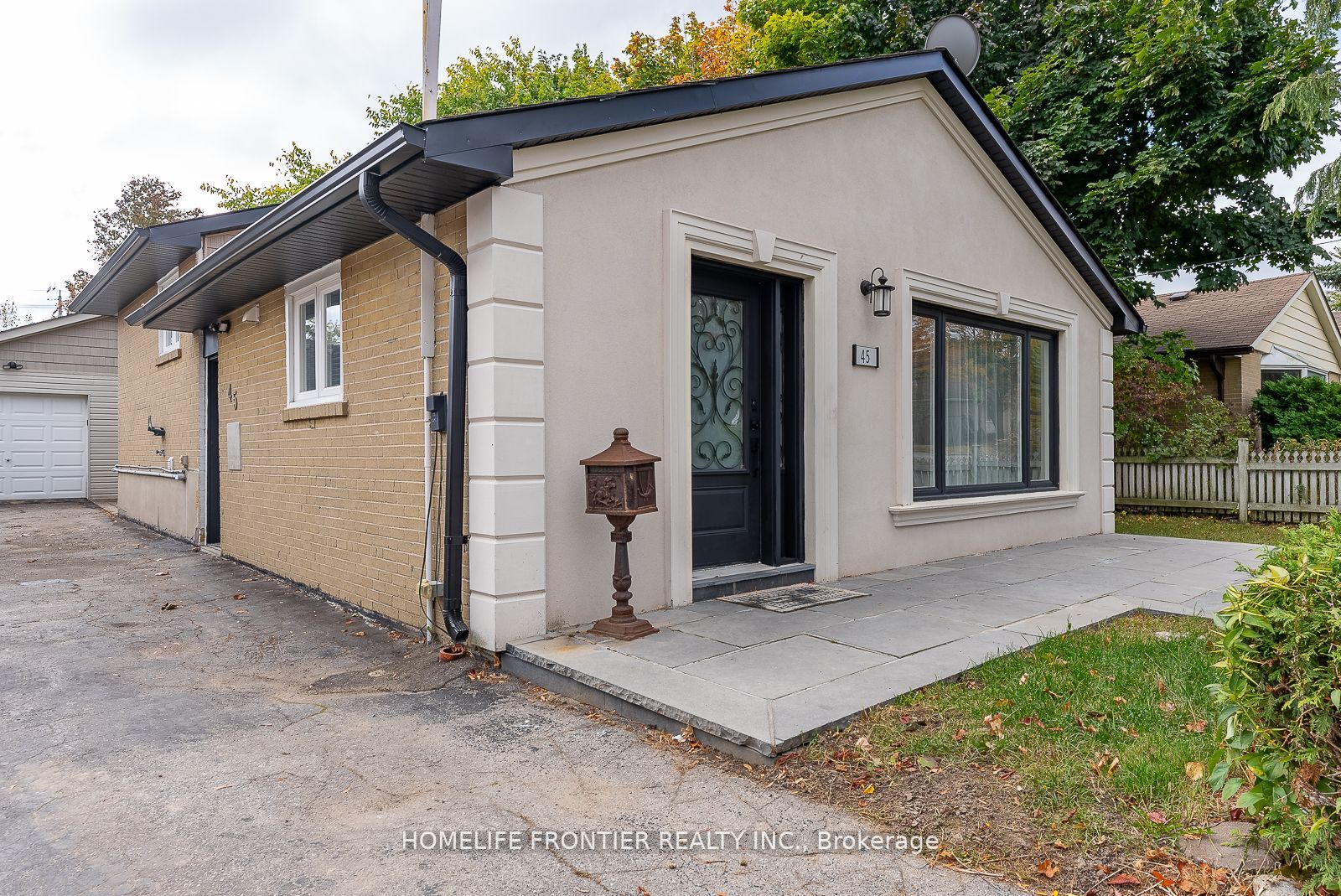 45 Mountland Dr