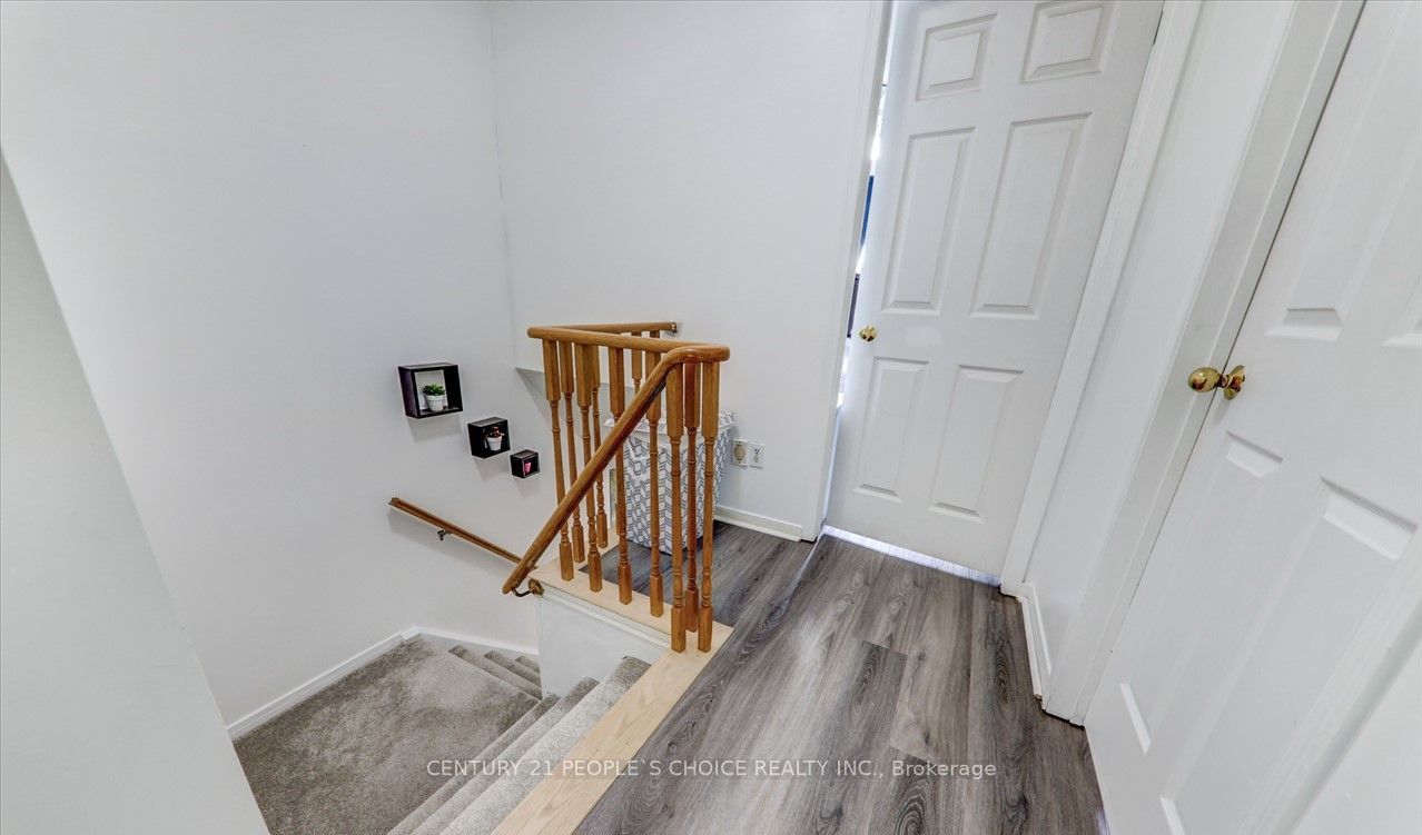 1548 Marshcourt Dr
