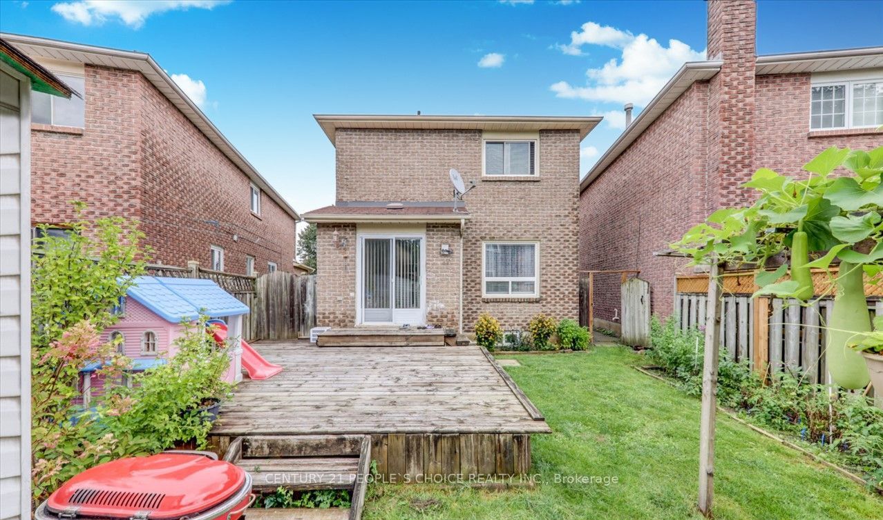 1548 Marshcourt Dr