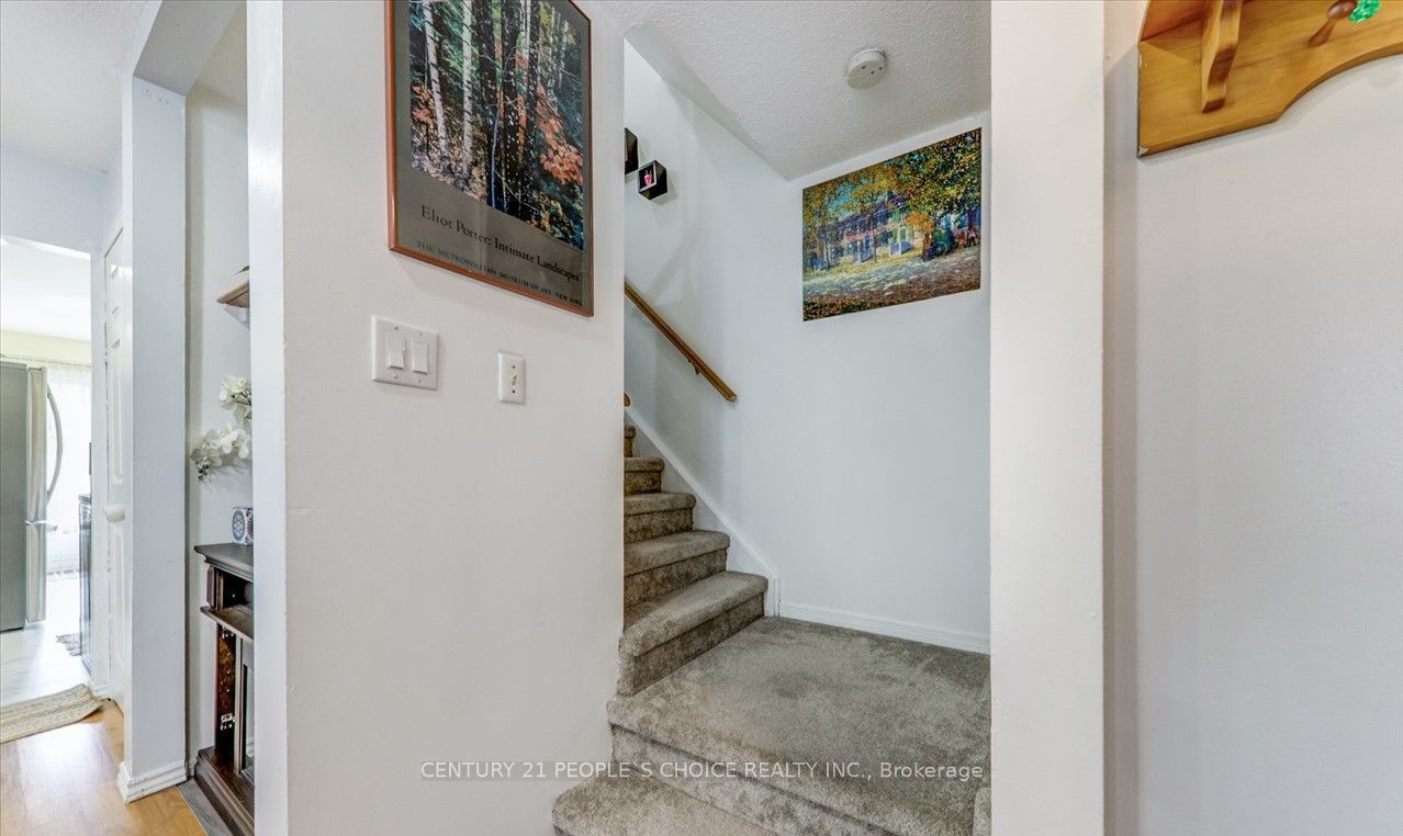 1548 Marshcourt Dr