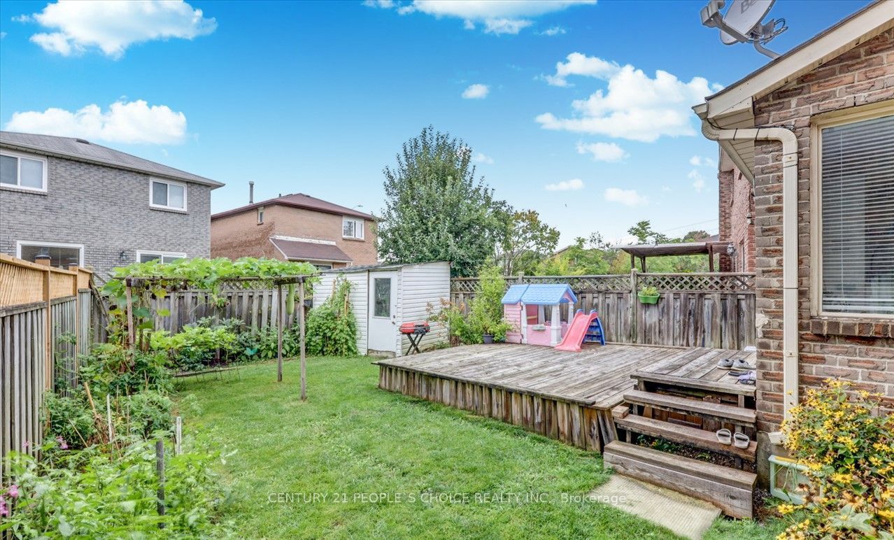 1548 Marshcourt Dr