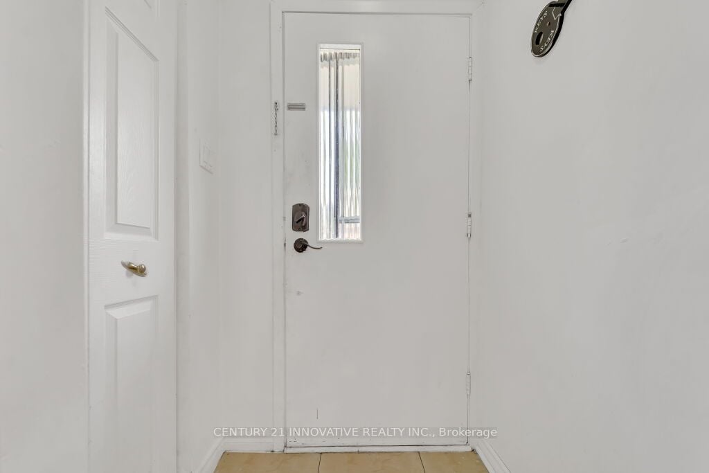80 Coxworth Cres