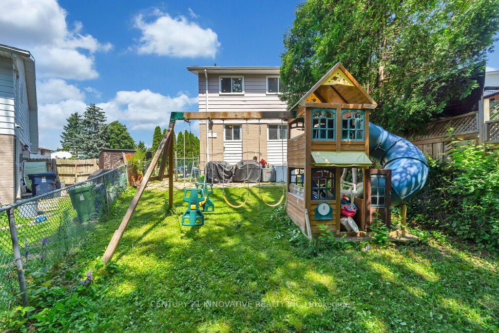 80 Coxworth Cres