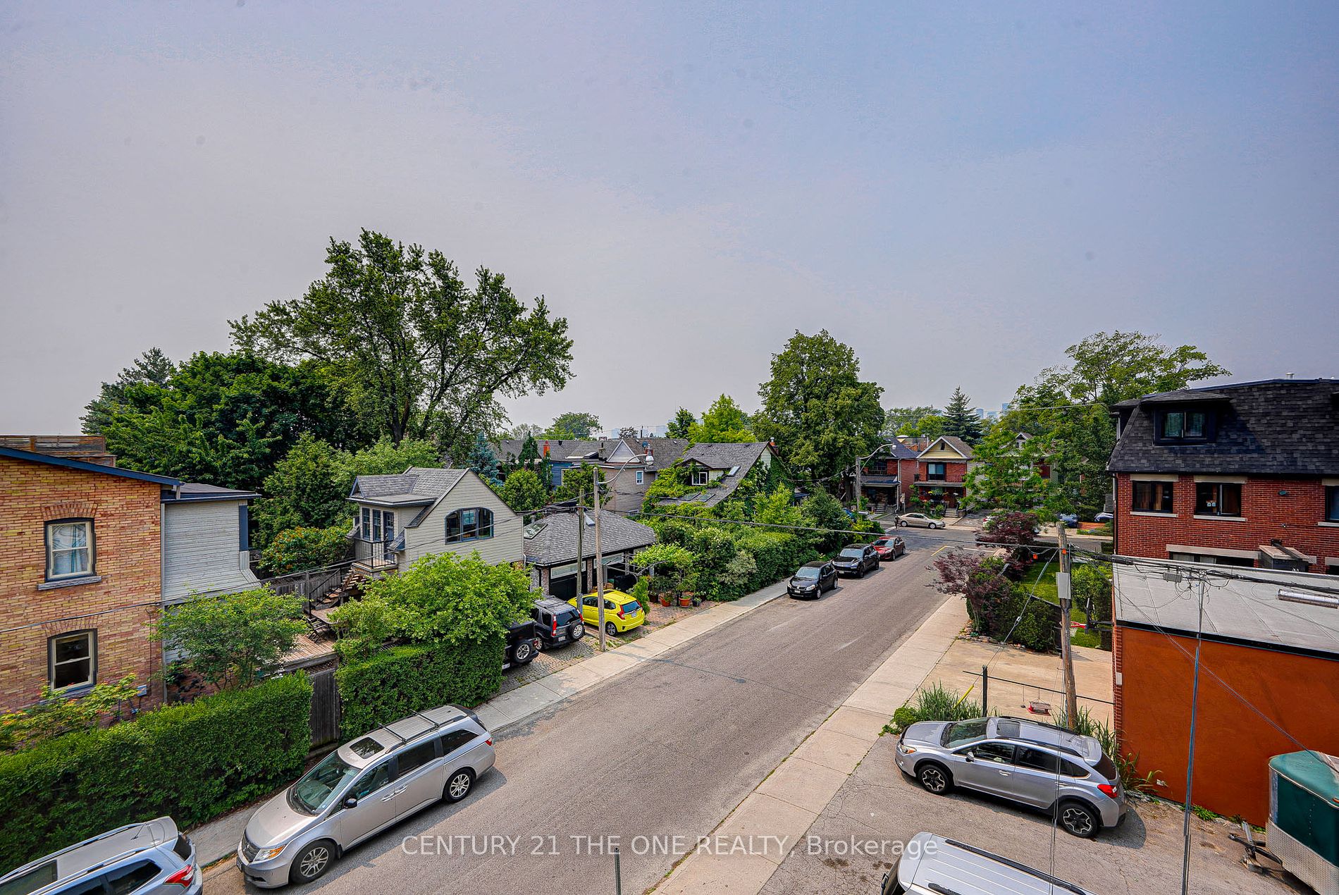 850 Carlaw Avenue, #3rd Flr