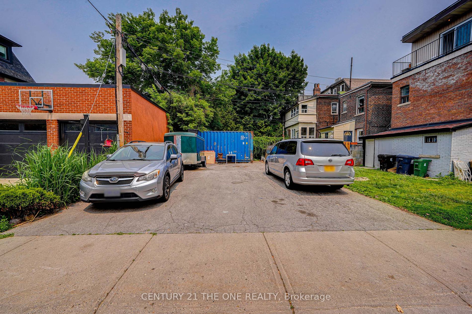 850 Carlaw Avenue, #3rd Flr