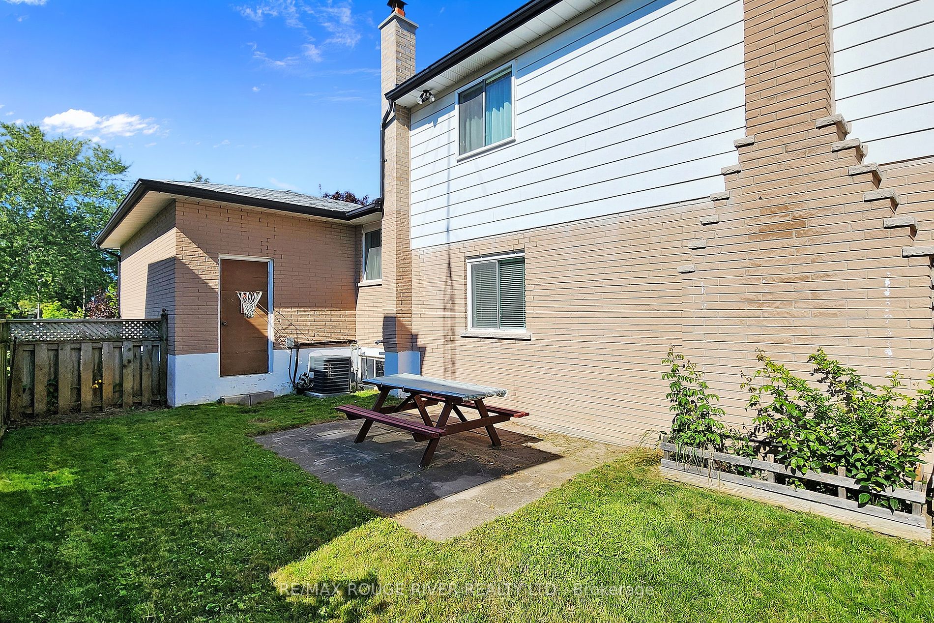 191 Darlingside Dr