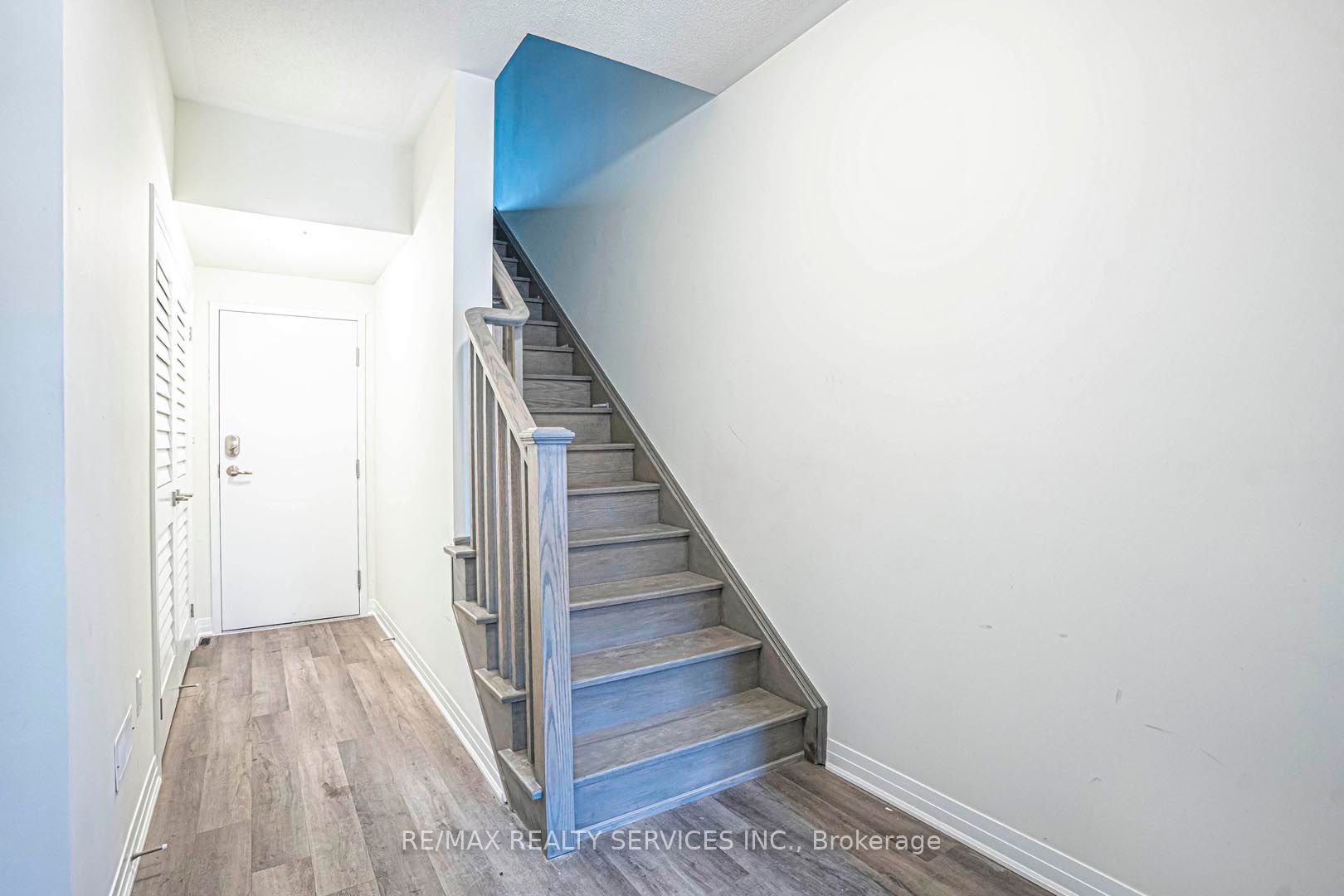 1034 Reflection Place, #406