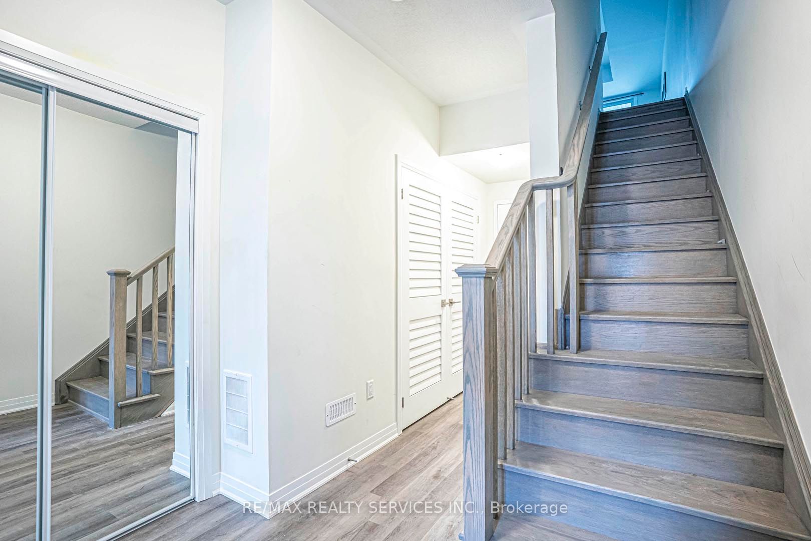 1034 Reflection Place, #406