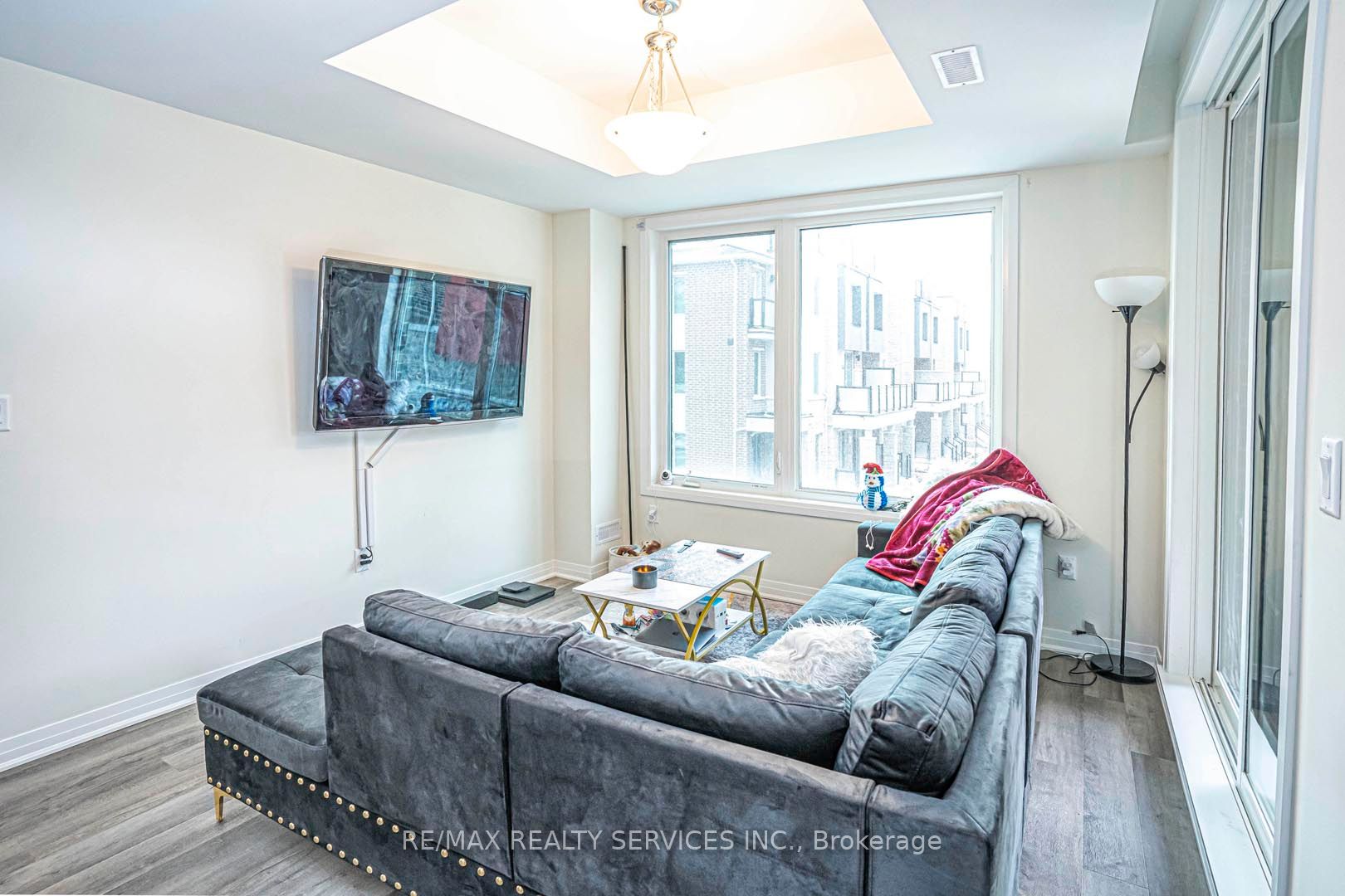 1034 Reflection Place, #406