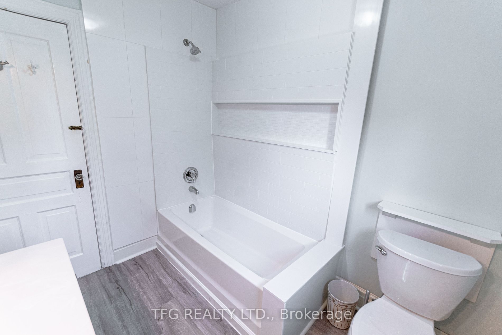 21 Elgin St