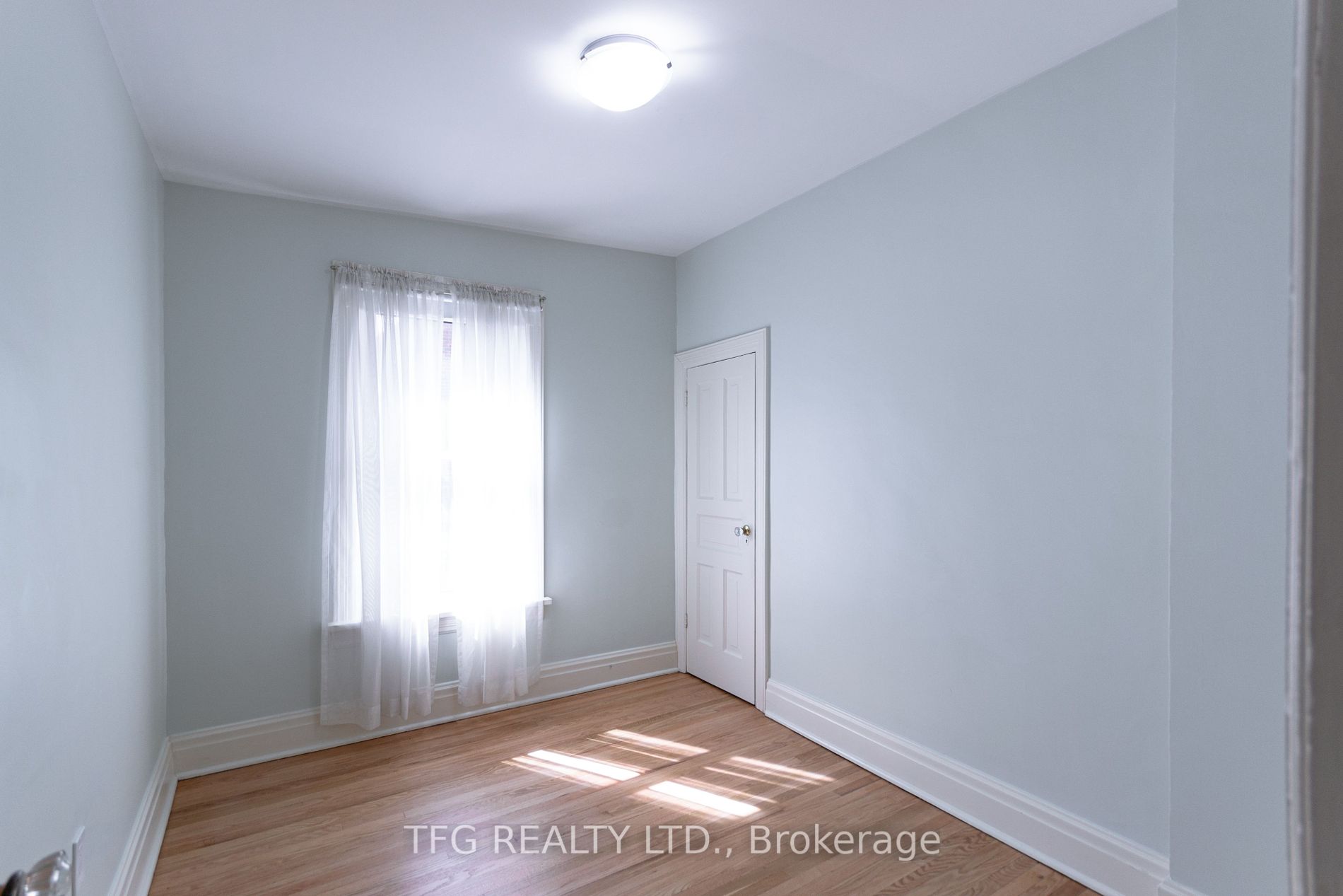 21 Elgin St