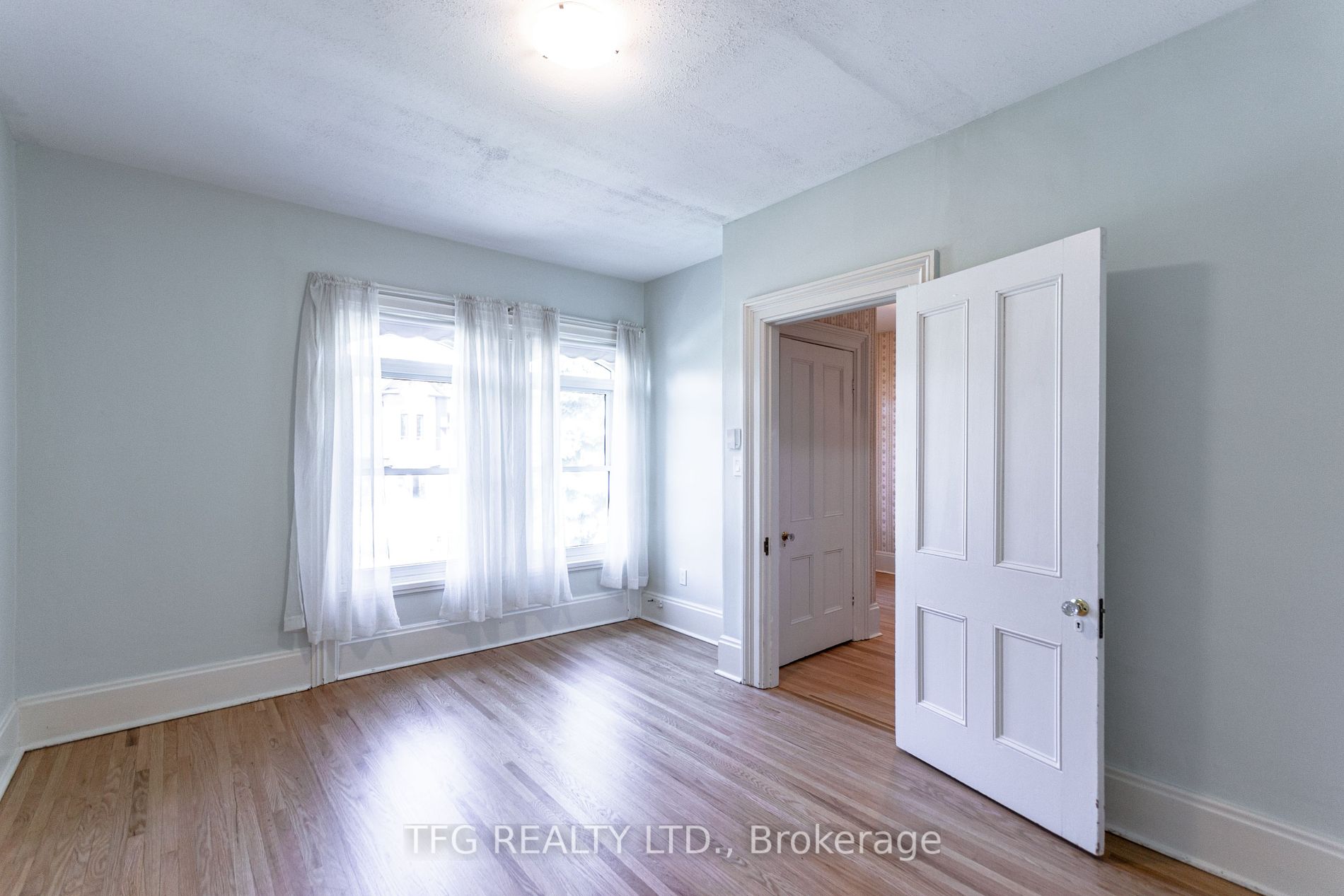 21 Elgin St