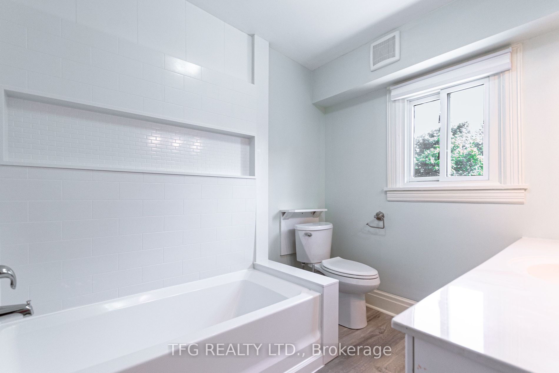 21 Elgin St