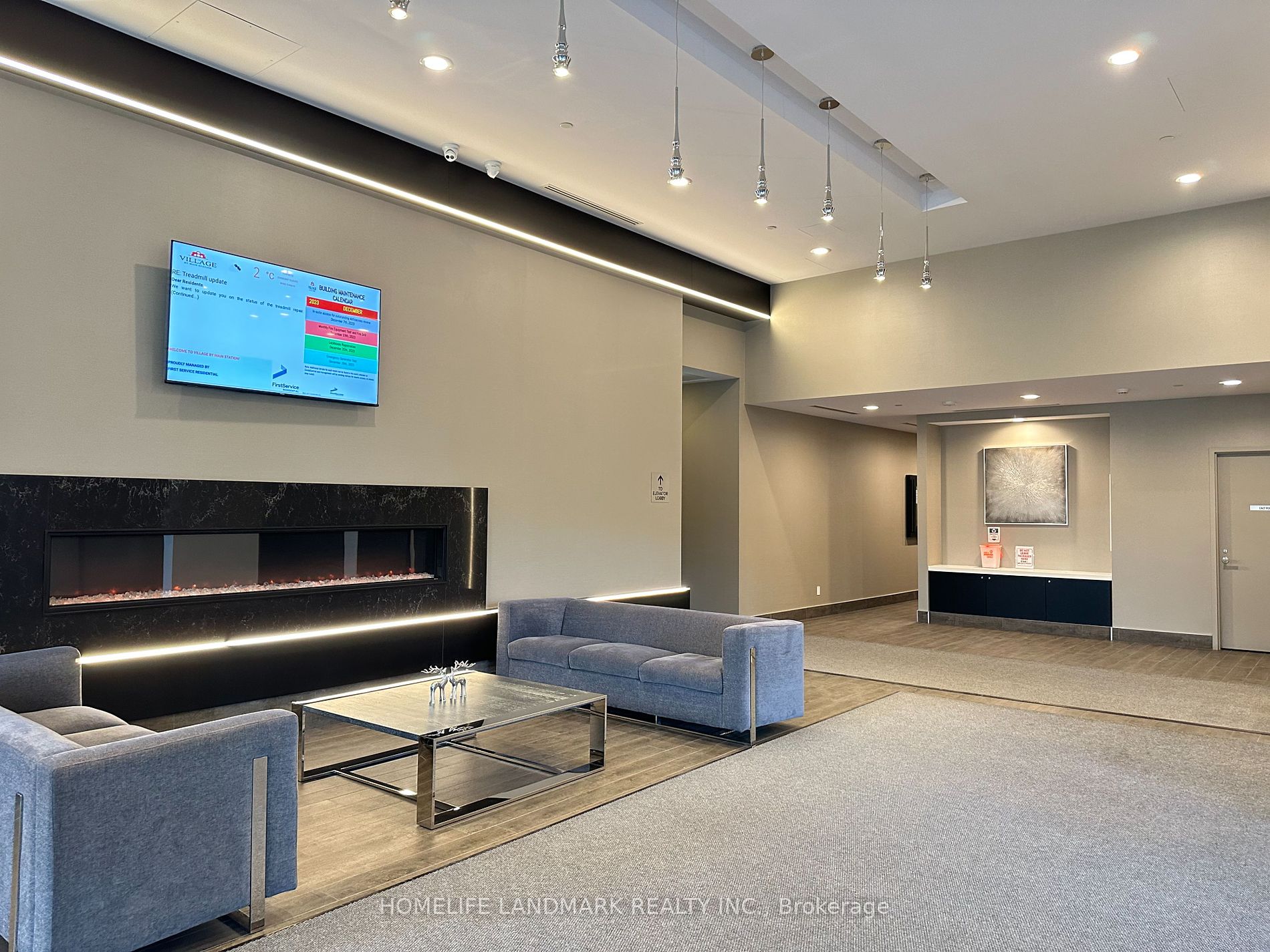 8 Trent Ave, #406