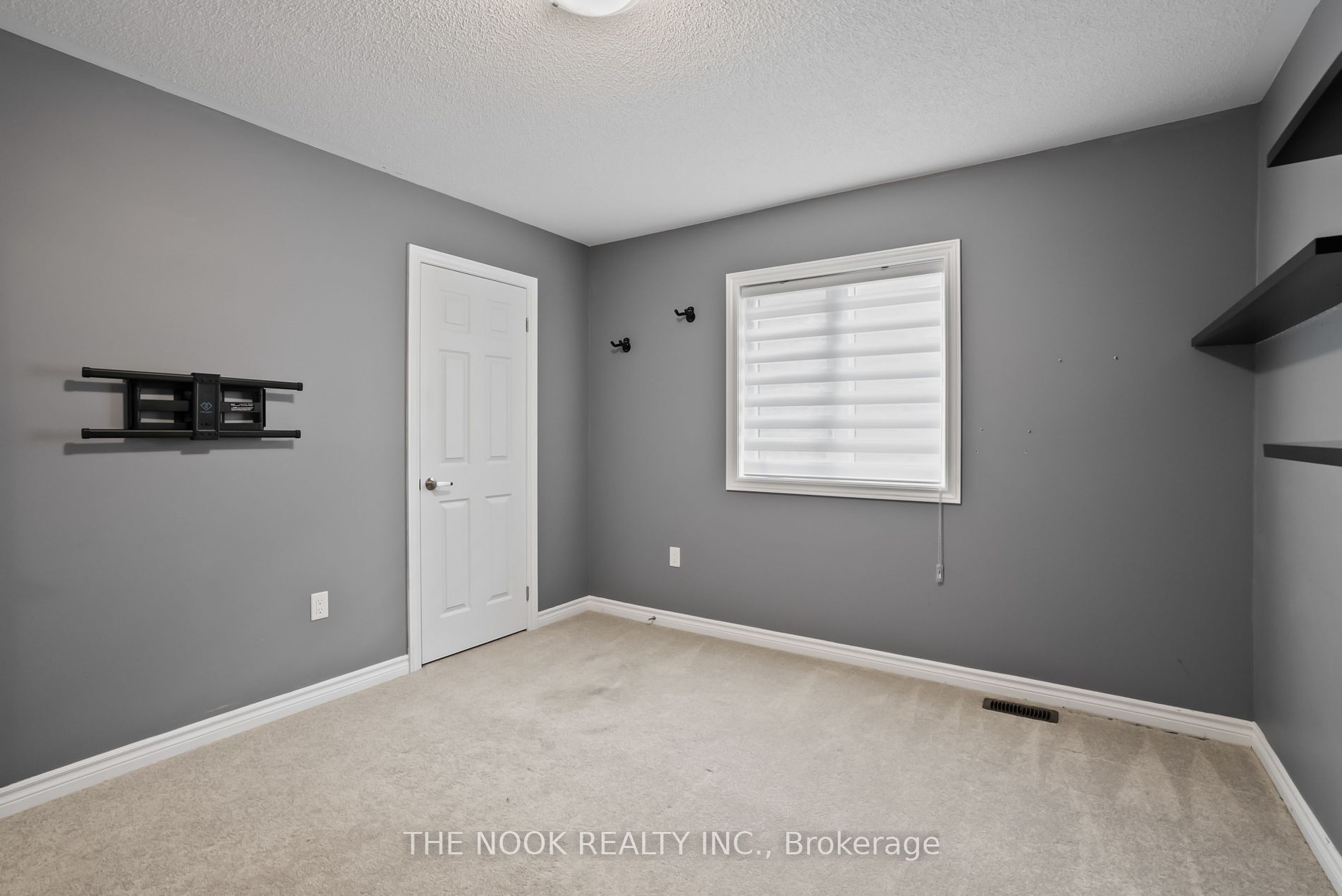138 Crombie Street