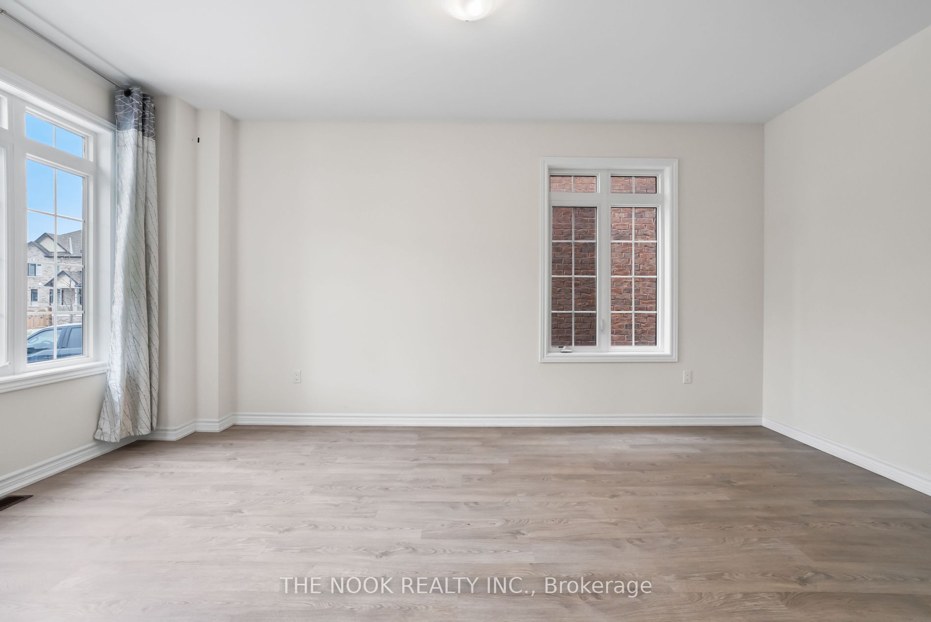 138 Crombie Street