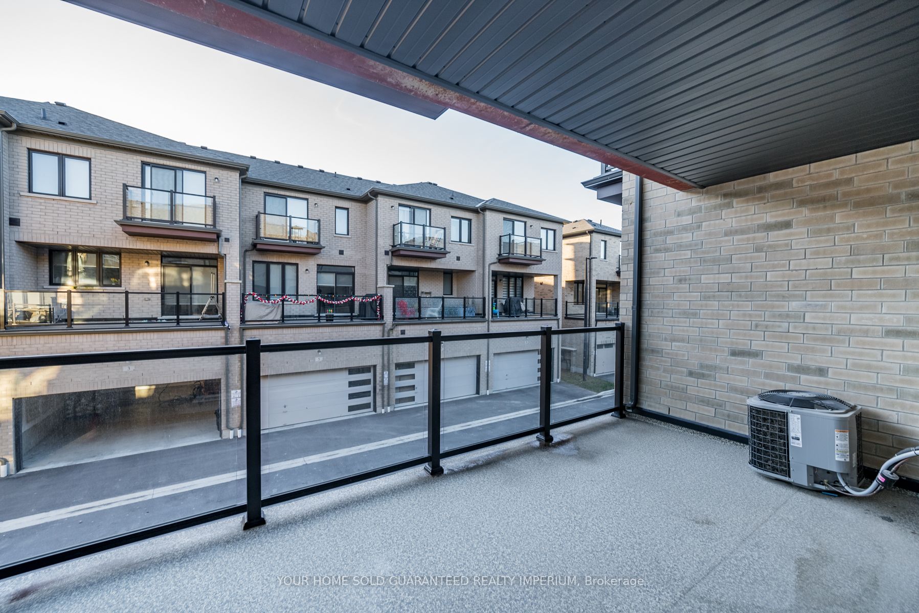 8 Dockside Way