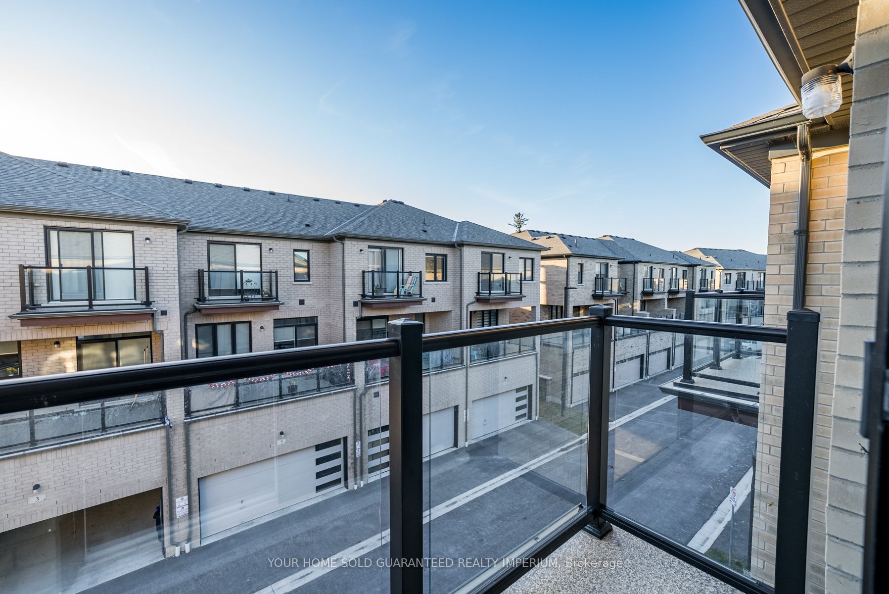8 Dockside Way