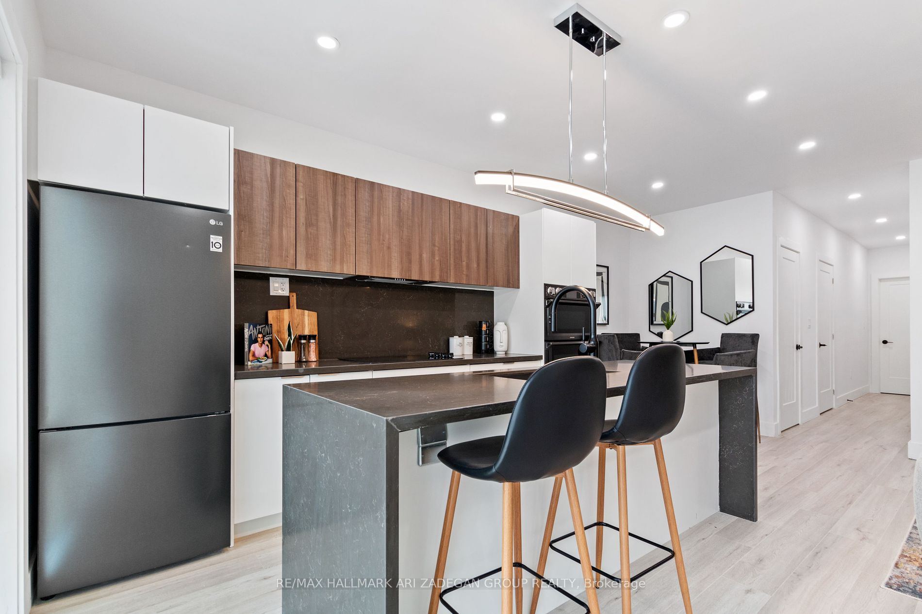 16 Minto Street, #1