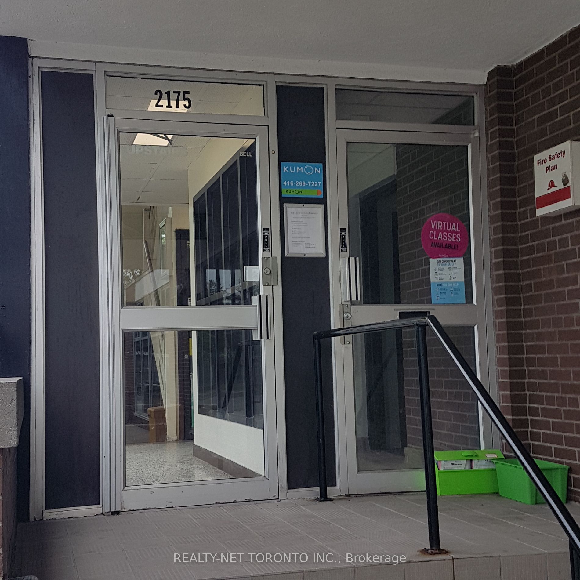 2167 victoria park Avenue, #204