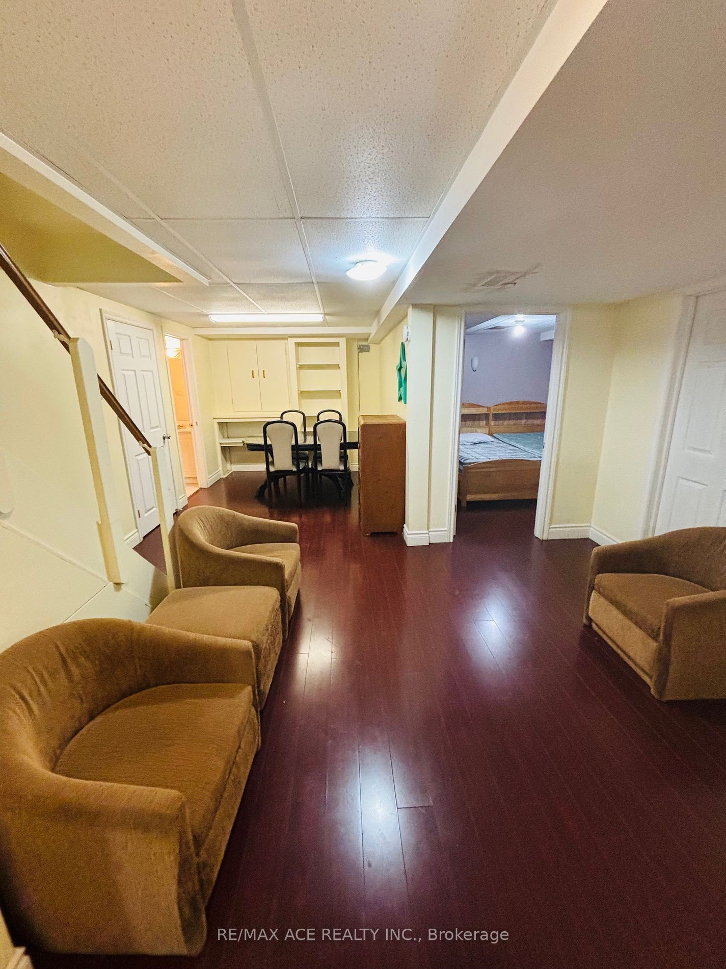 27 Valley Centre Dr, #Bsmt