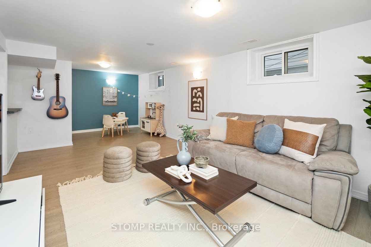 426 Perry Street