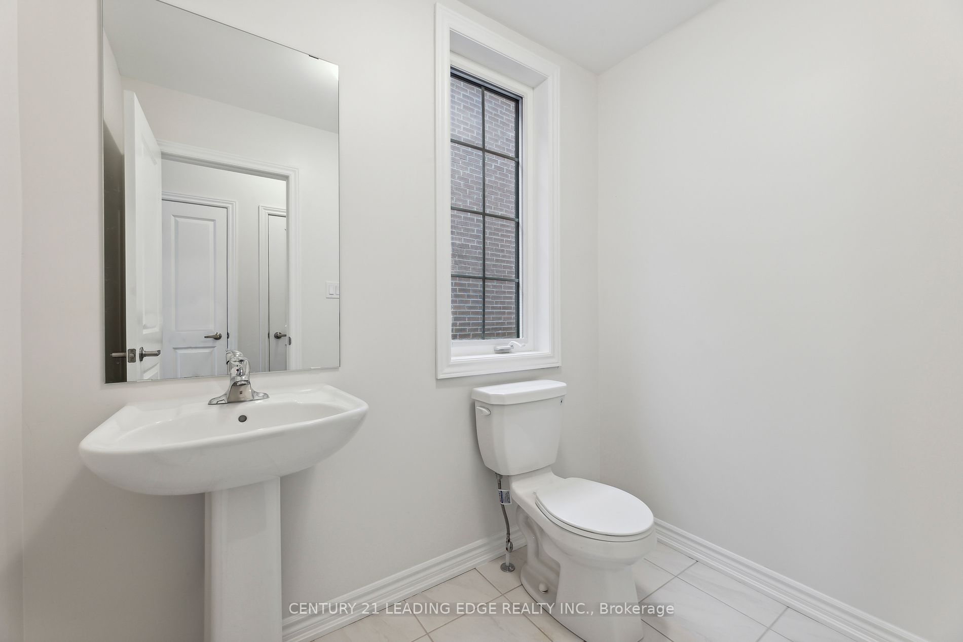 16 Bromfield St