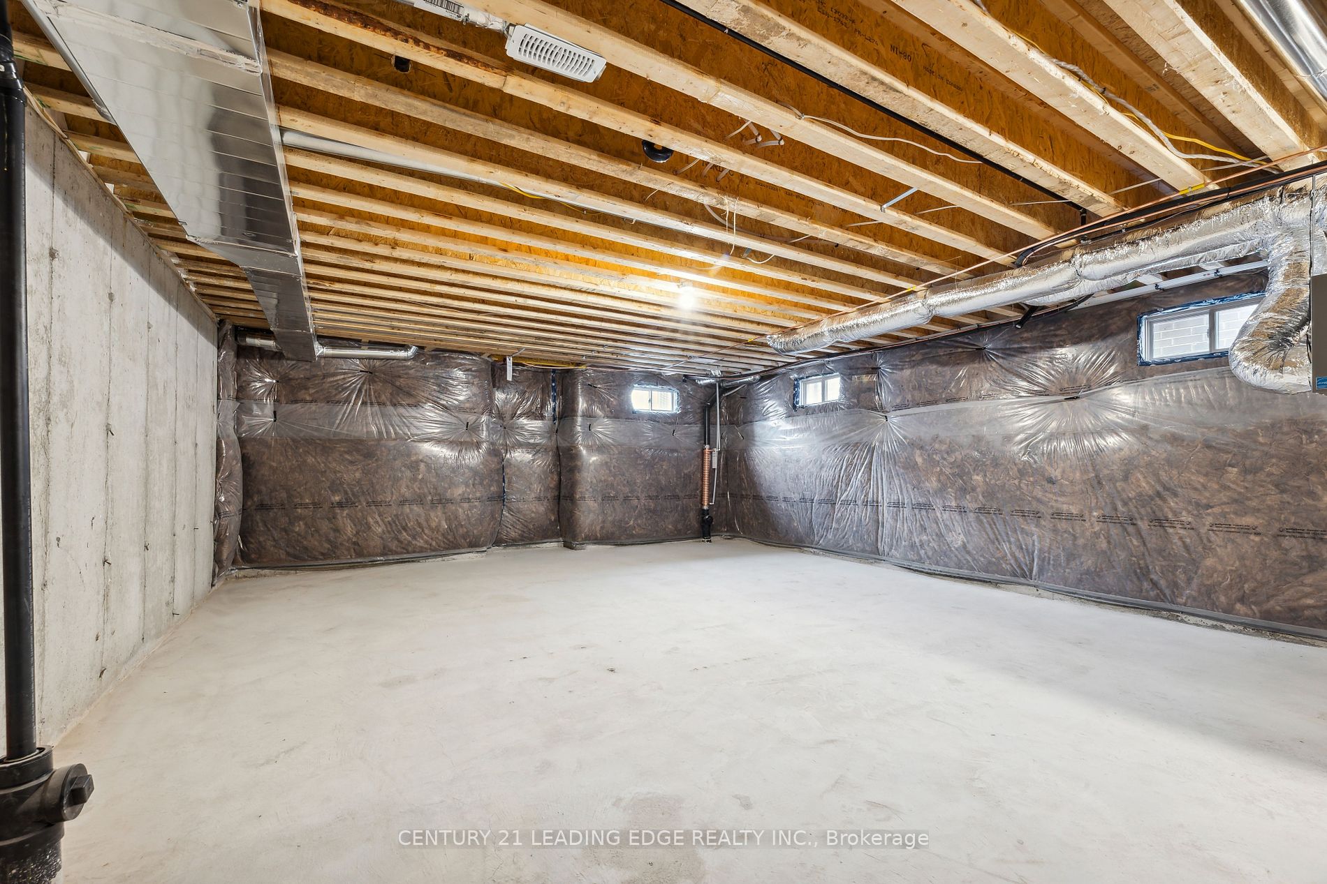 16 Bromfield St
