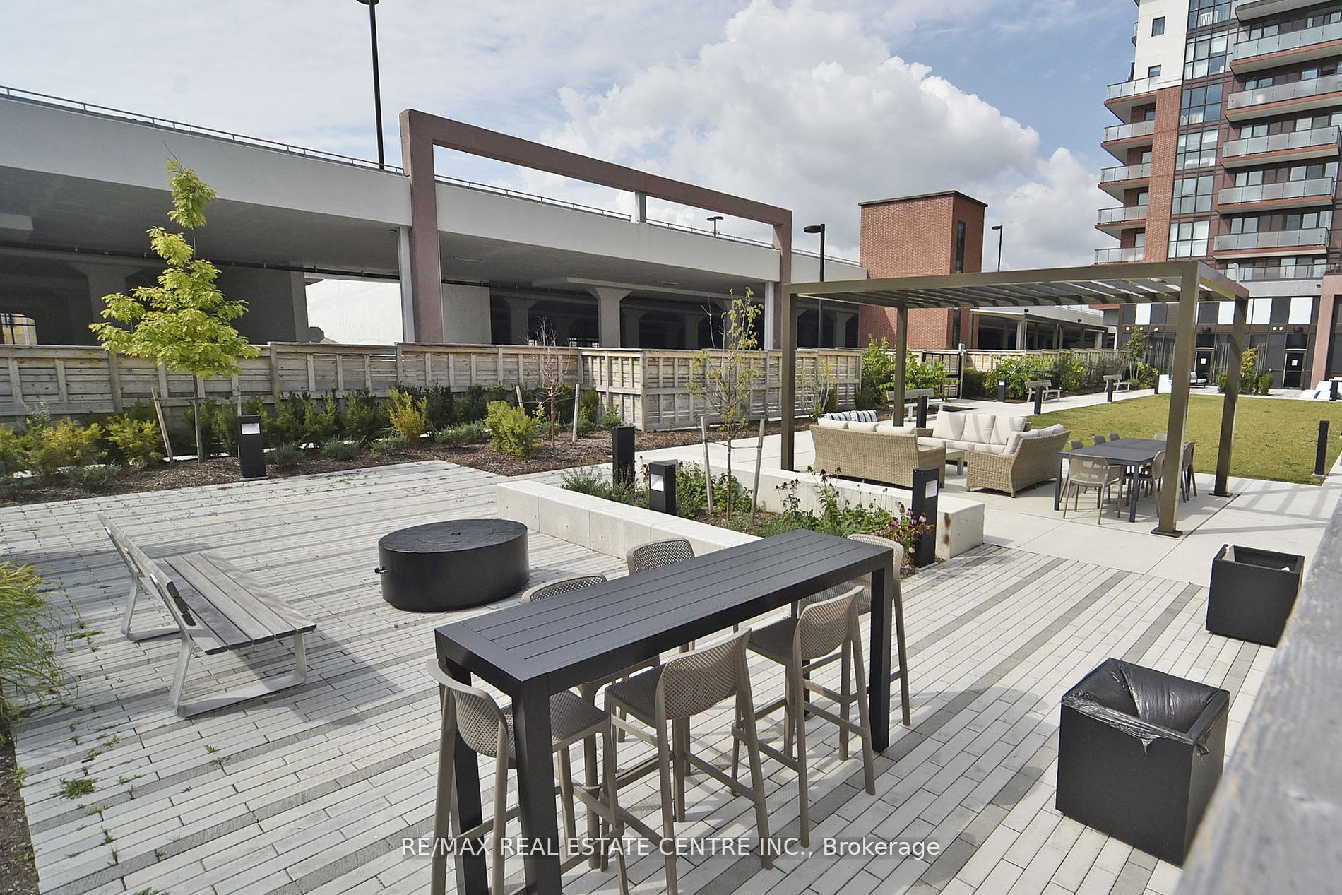 2550 Simcoe Street, #1814