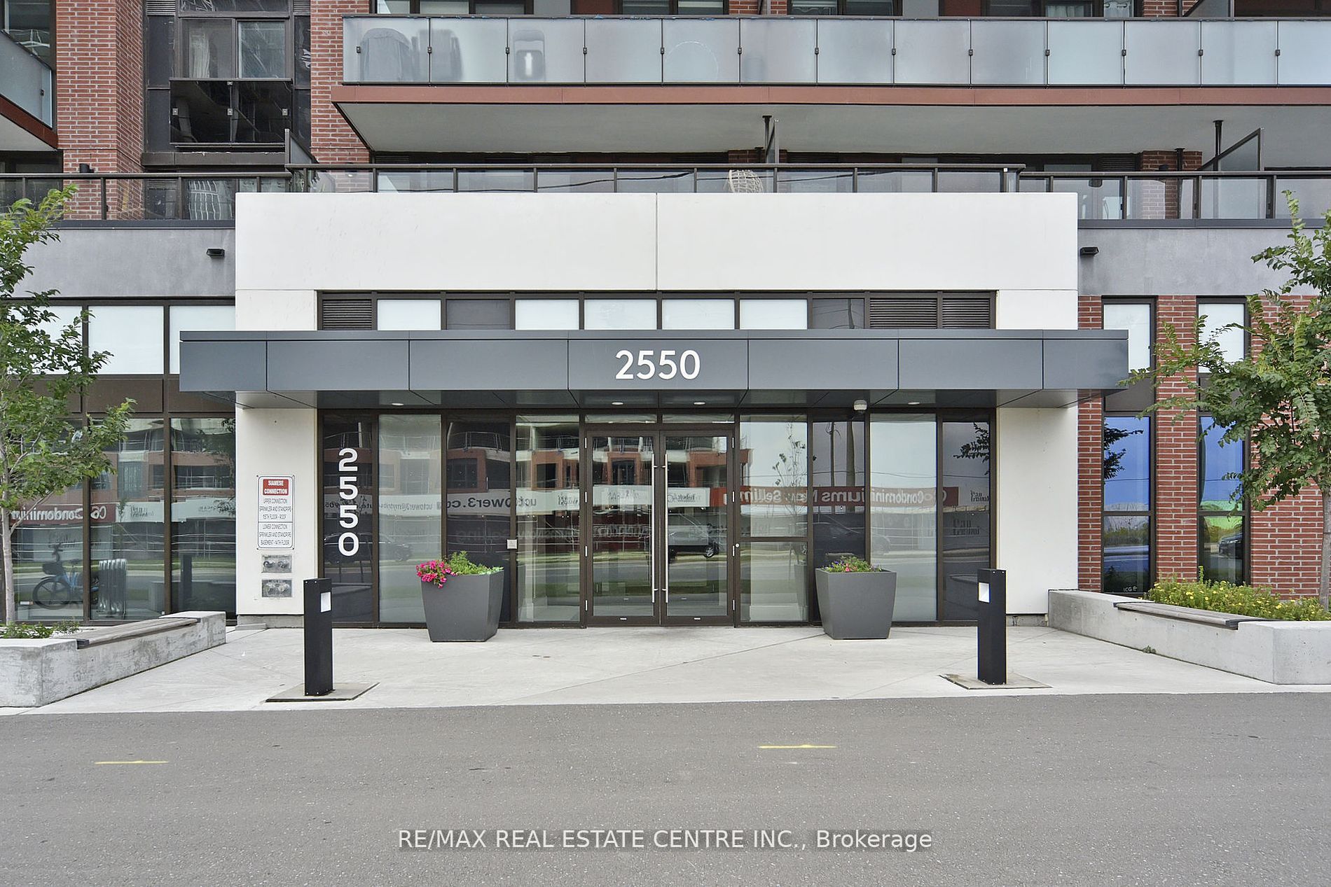2550 Simcoe Street, #1814