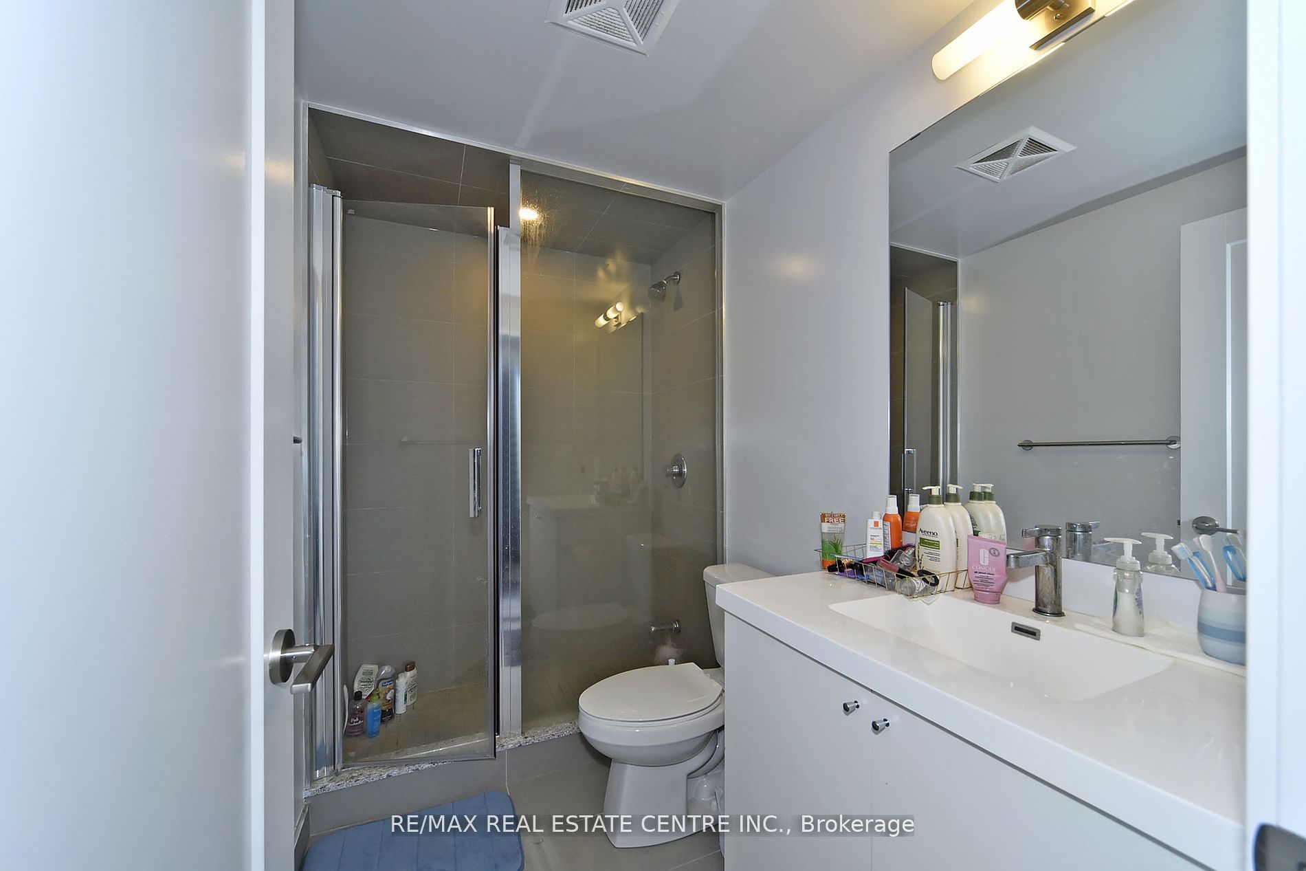 2550 Simcoe Street, #1814